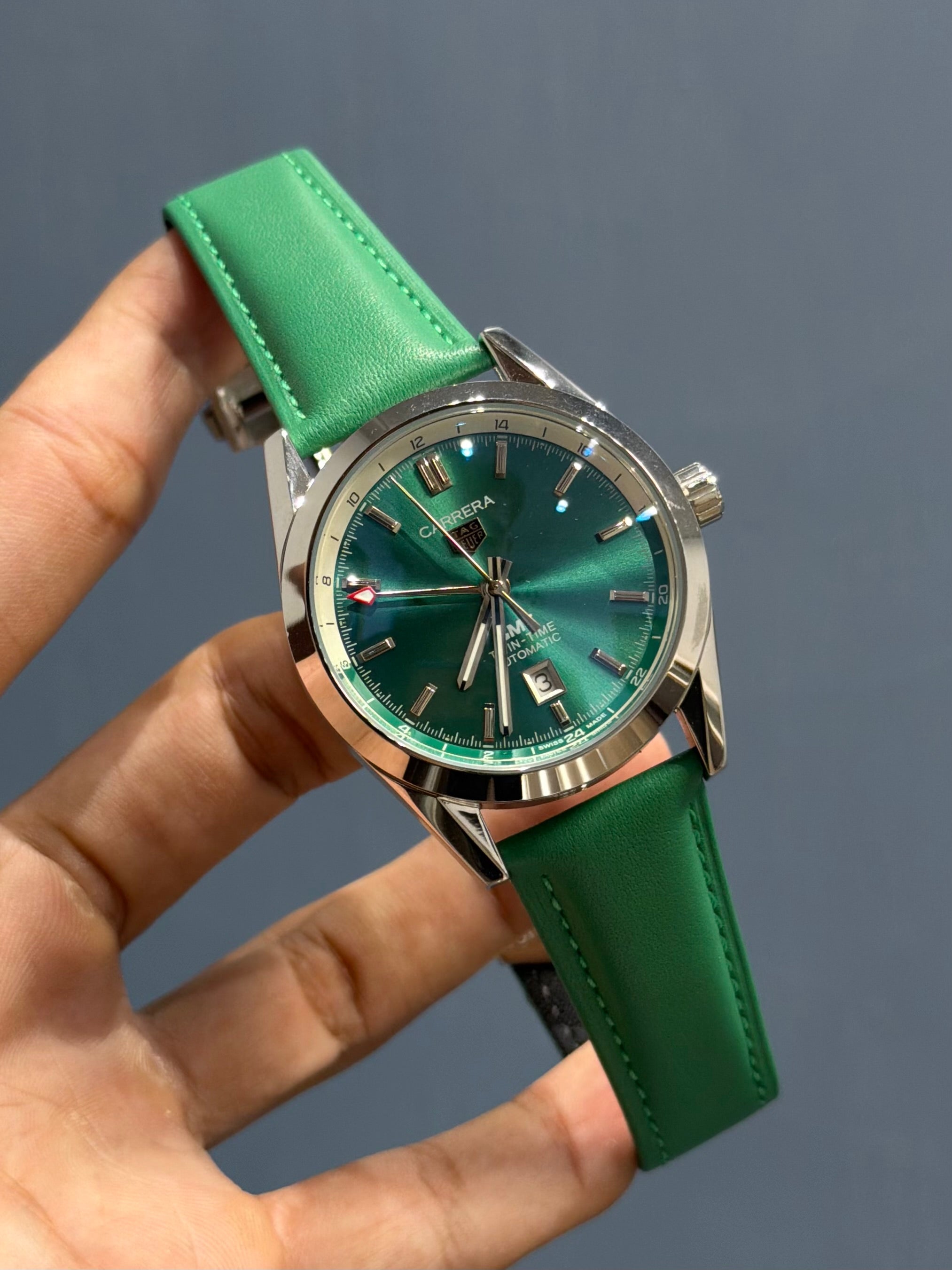 NEW COLLECTION SILVER WITH GREEN DIAL AUTOMATIC WATCH
