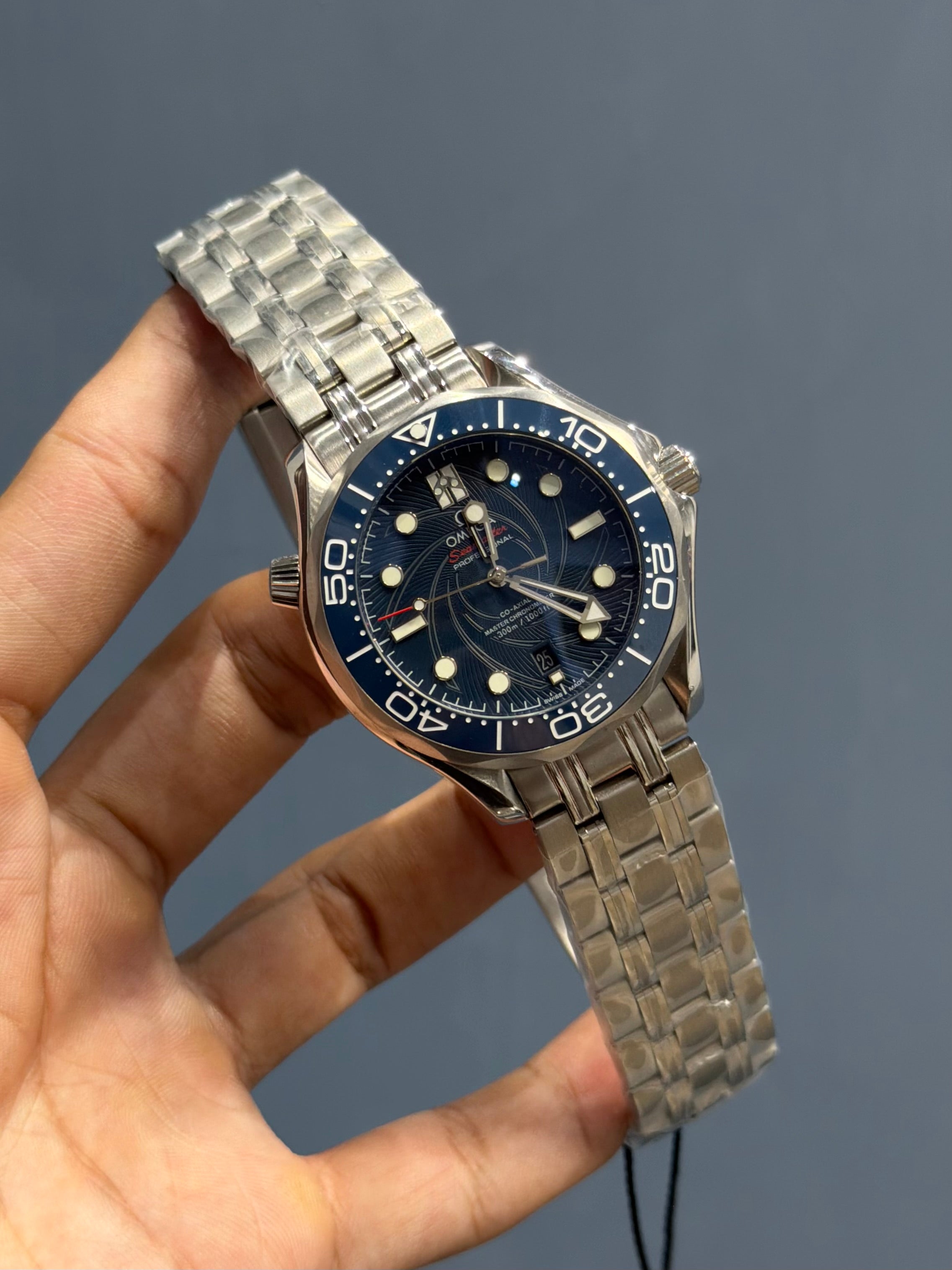 NEW COLLECTION SILVER WITH BLUE DIAL AUTOMATIC WATCH FOR MEN