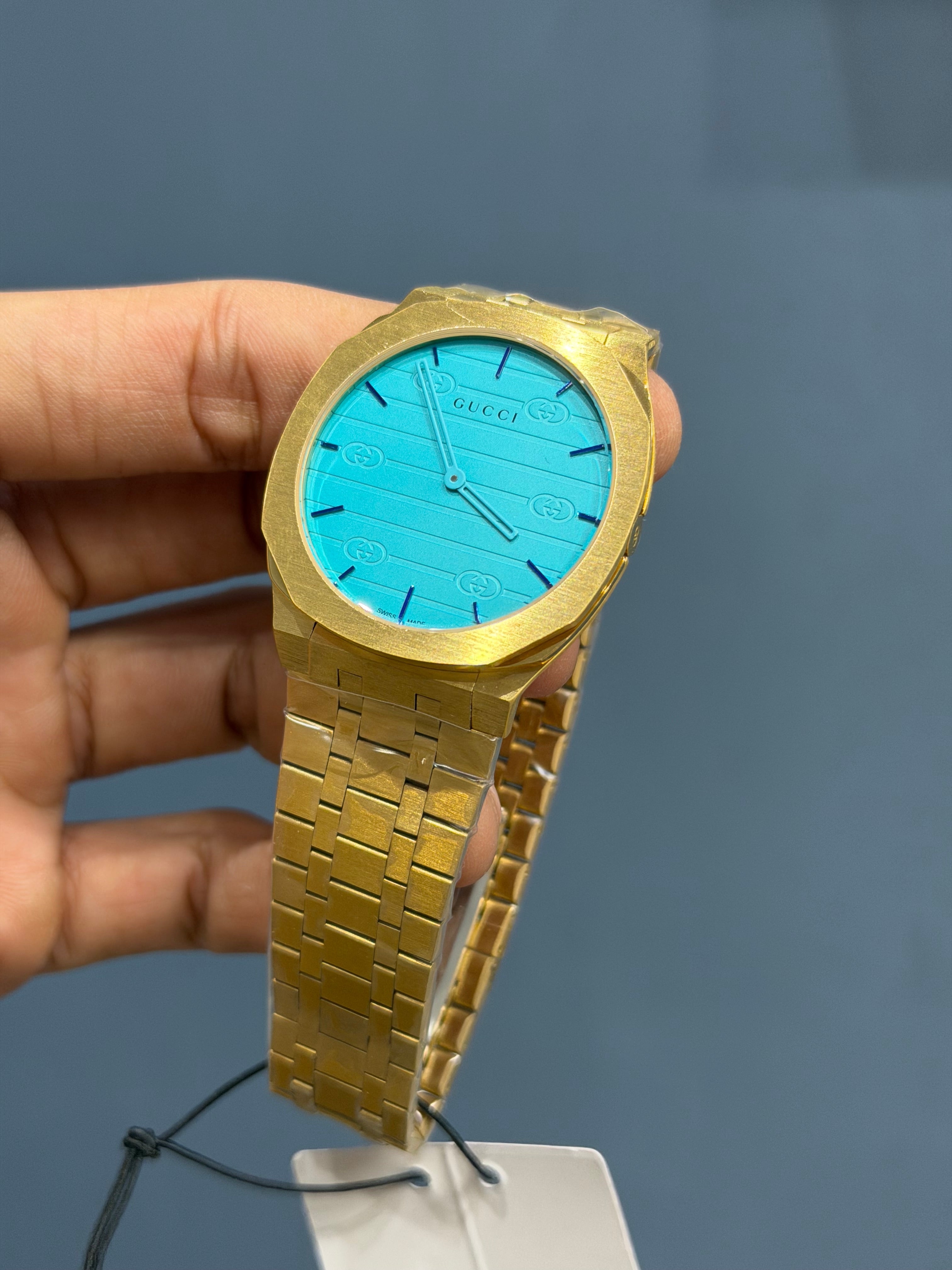 NEW COLLECTION YELLOW GOLD WITH TIFFANY DIAL SLIM WATCH