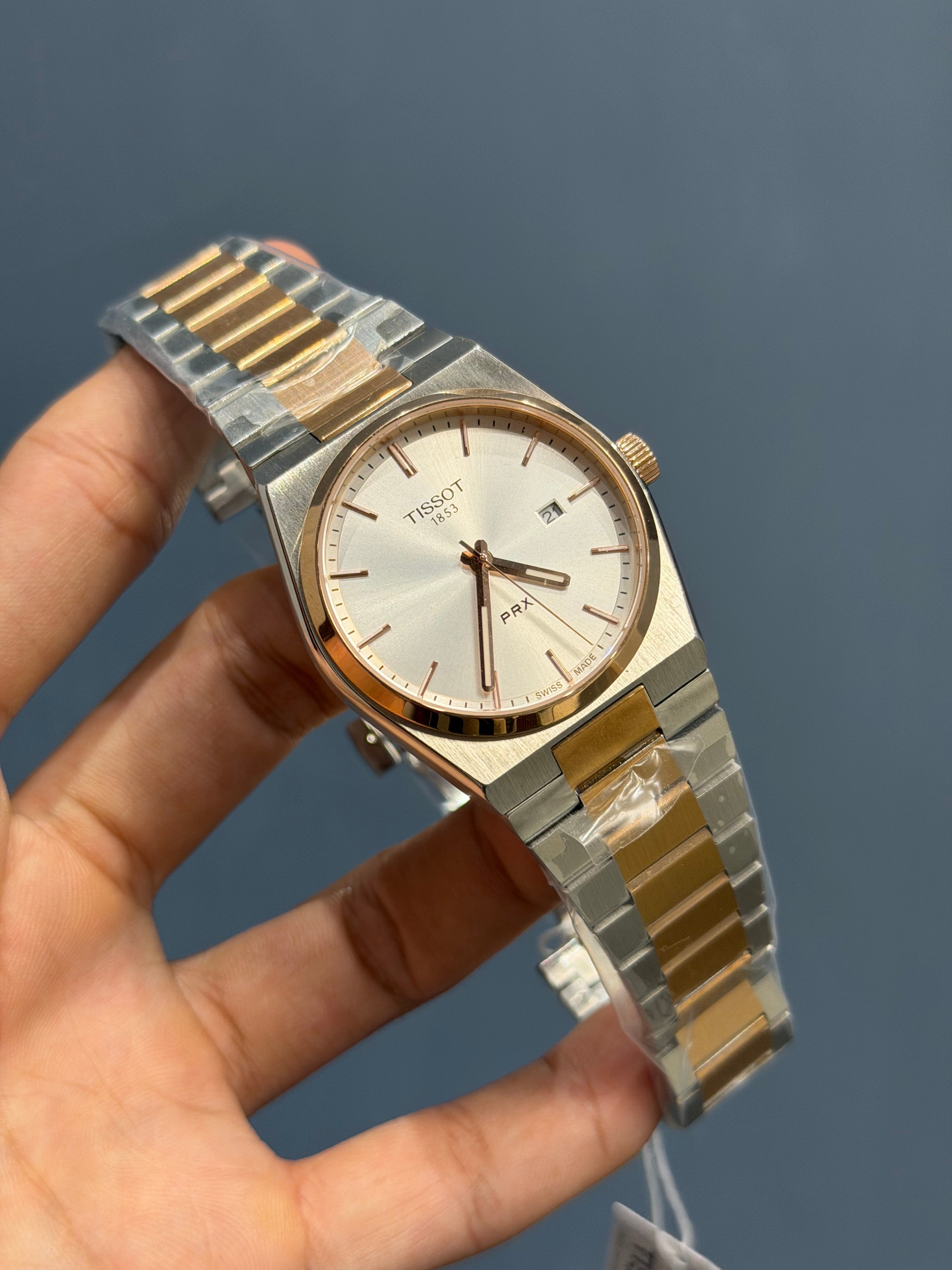 NEW COLLECTION TWOTONE ROSE & WHITE PLAIN DIAL STAINLESS STEEL QUARTZ WATCH