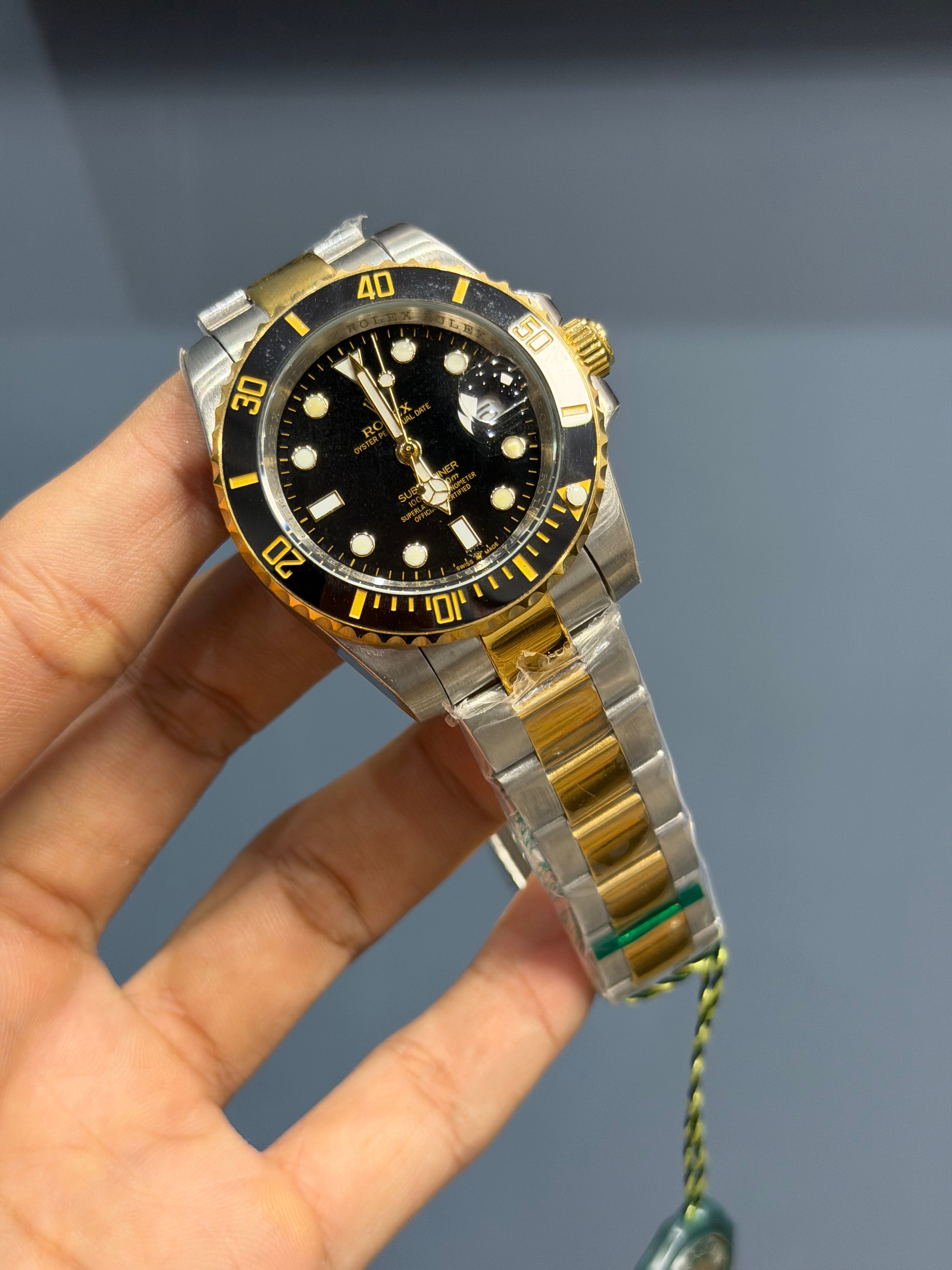 NEW COLLECTION 40 TWOTONE GOLD WITH BLACK DIAL & BLACK BEZEL AUTOMATIC WATCH ZR FACTORY