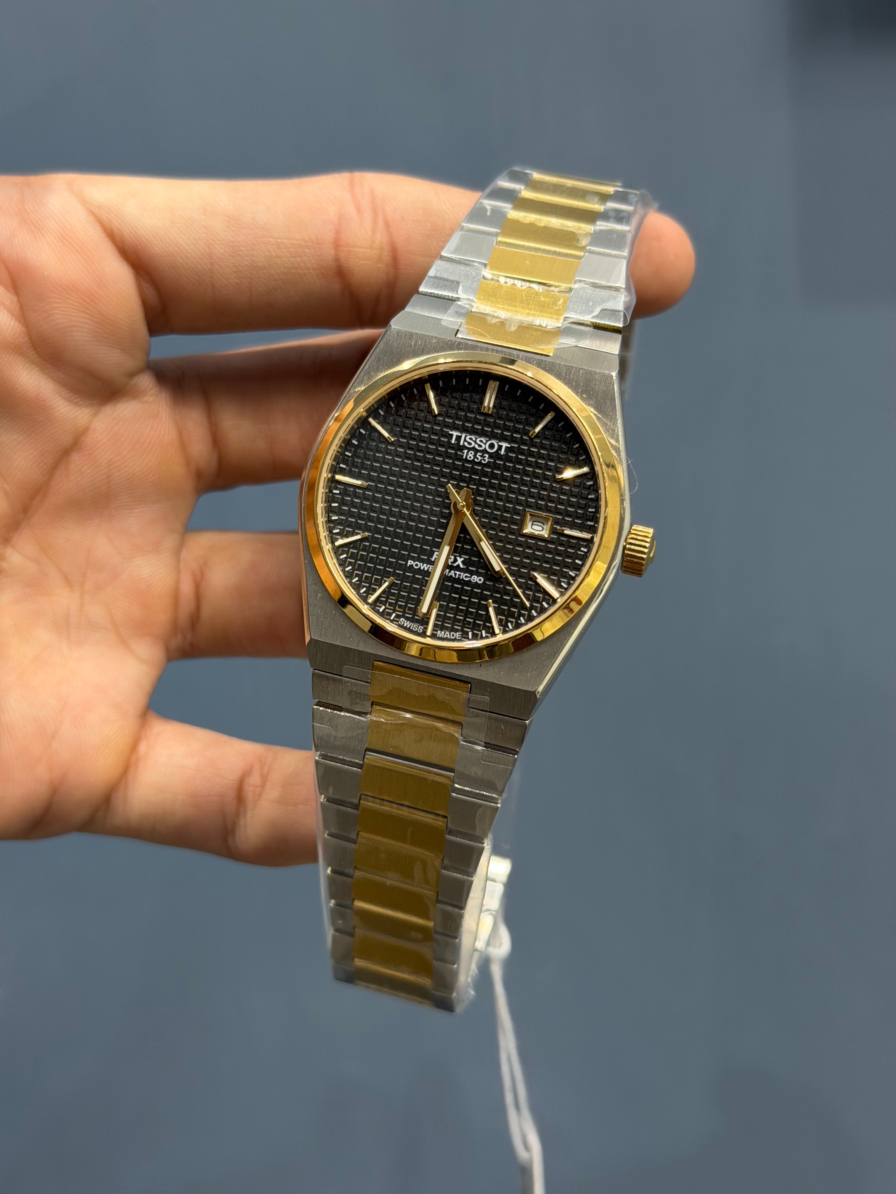 NEW COLLECTION TWOTONE GOLD & BLACK TEXTURED DIAL STAINLESS STEEL QUARTZ WATCH