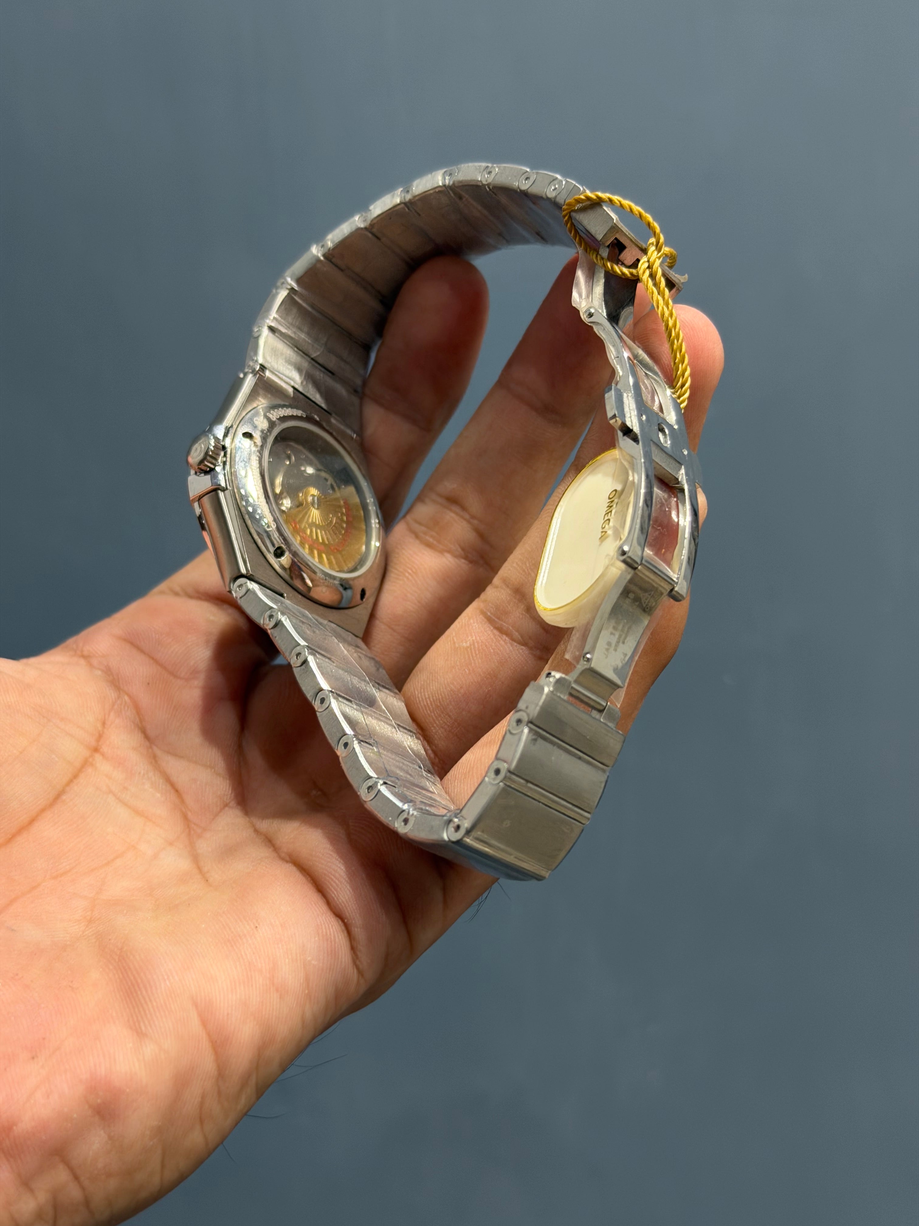 NEW COLLECTION SILVER WITH MOTHER PEARL DIAL & STONE FIGURE