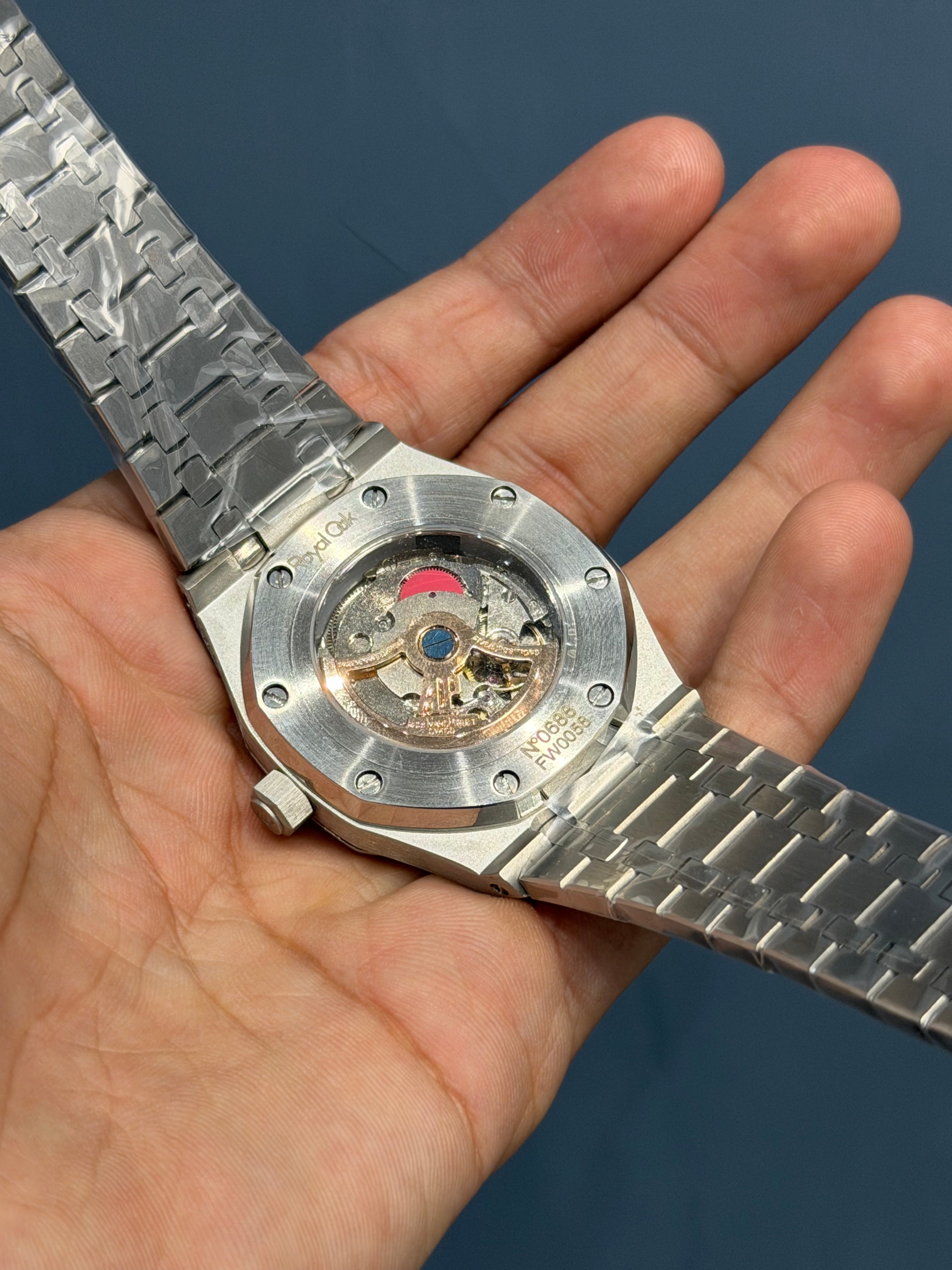 NEW COLLECTION SILVER WITH BLACK DIAL CHAIN WATCH FOR MEN