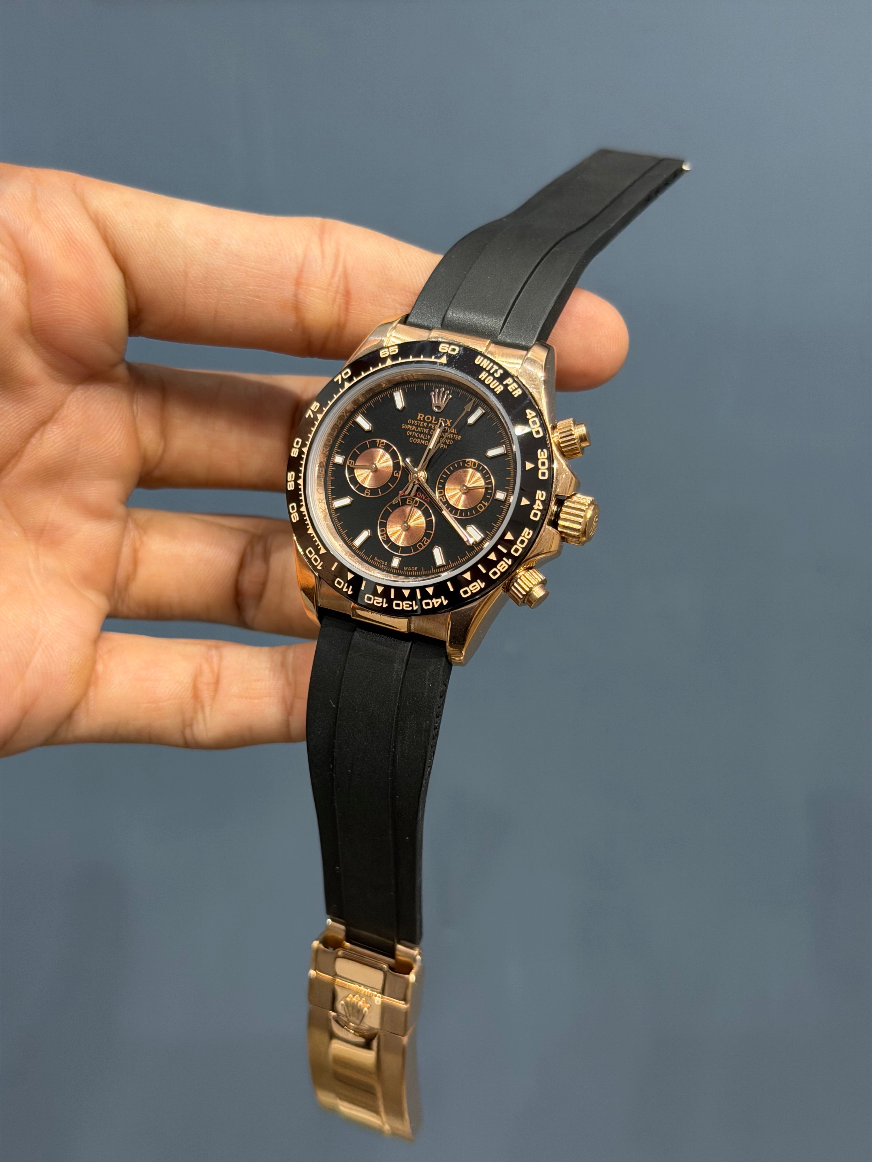 NEW COLLECTION CHRONOGRAPH 40 ROSE GOLD CASE WITH BLACK DIAL & RUBBER STRAP