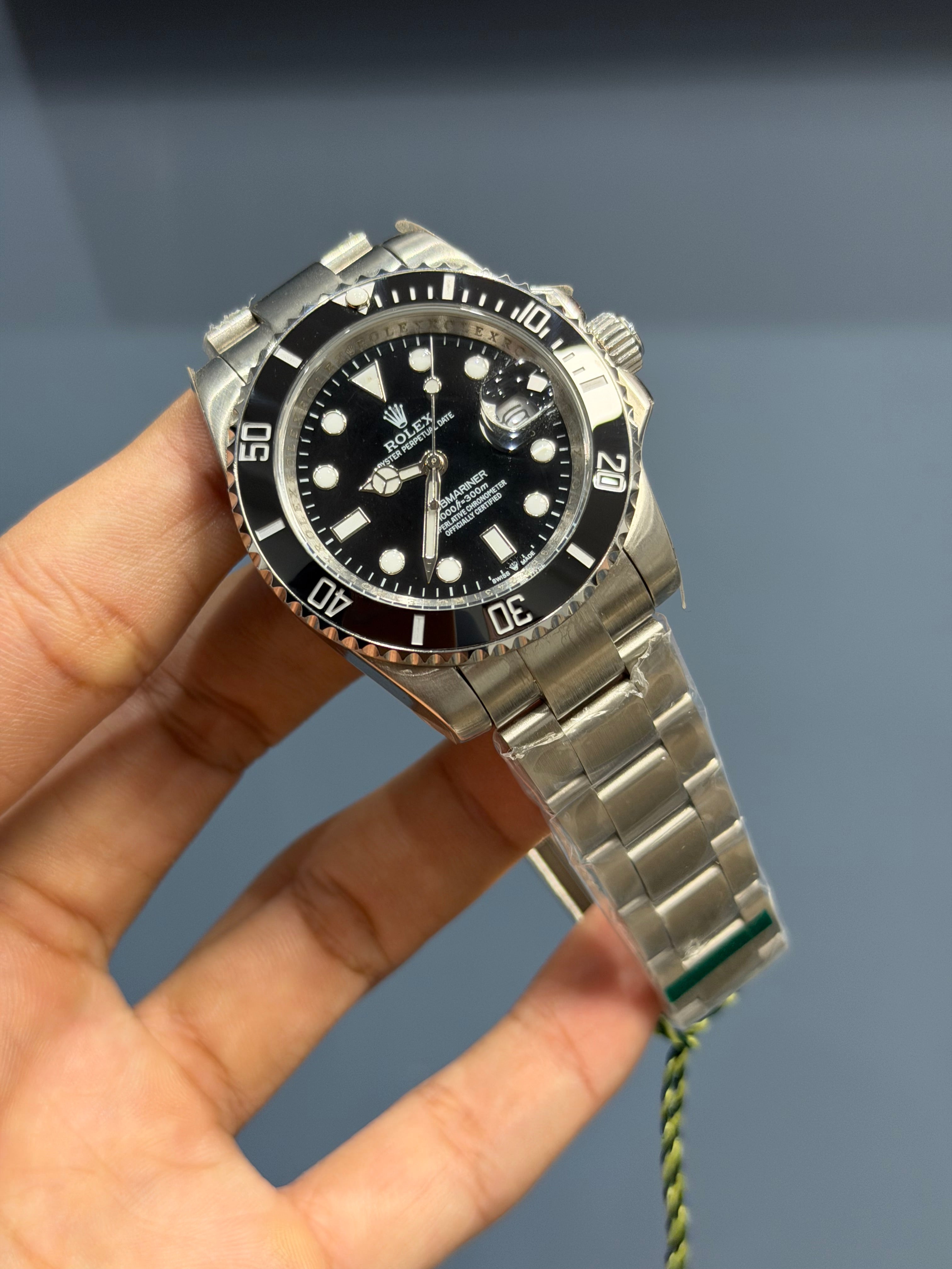NEW COLLECTION 40 SILVER WITH BLACK DIAL & BALCK BEZEL AUTOMATIC WATCH YZ FACTORY