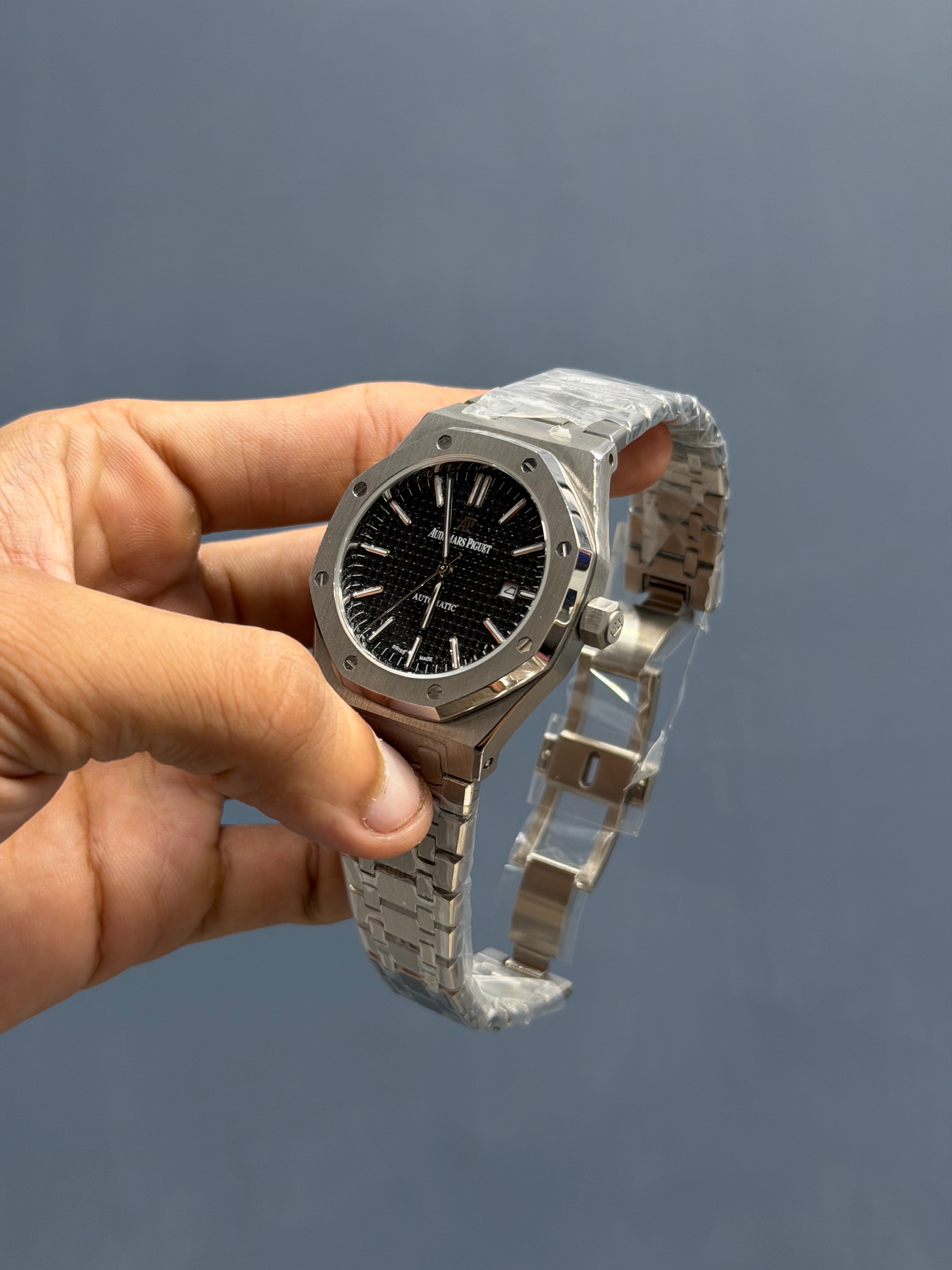 NEW COLLECTION SILVER WITH BLACK DIAL CHAIN WATCH FOR MEN