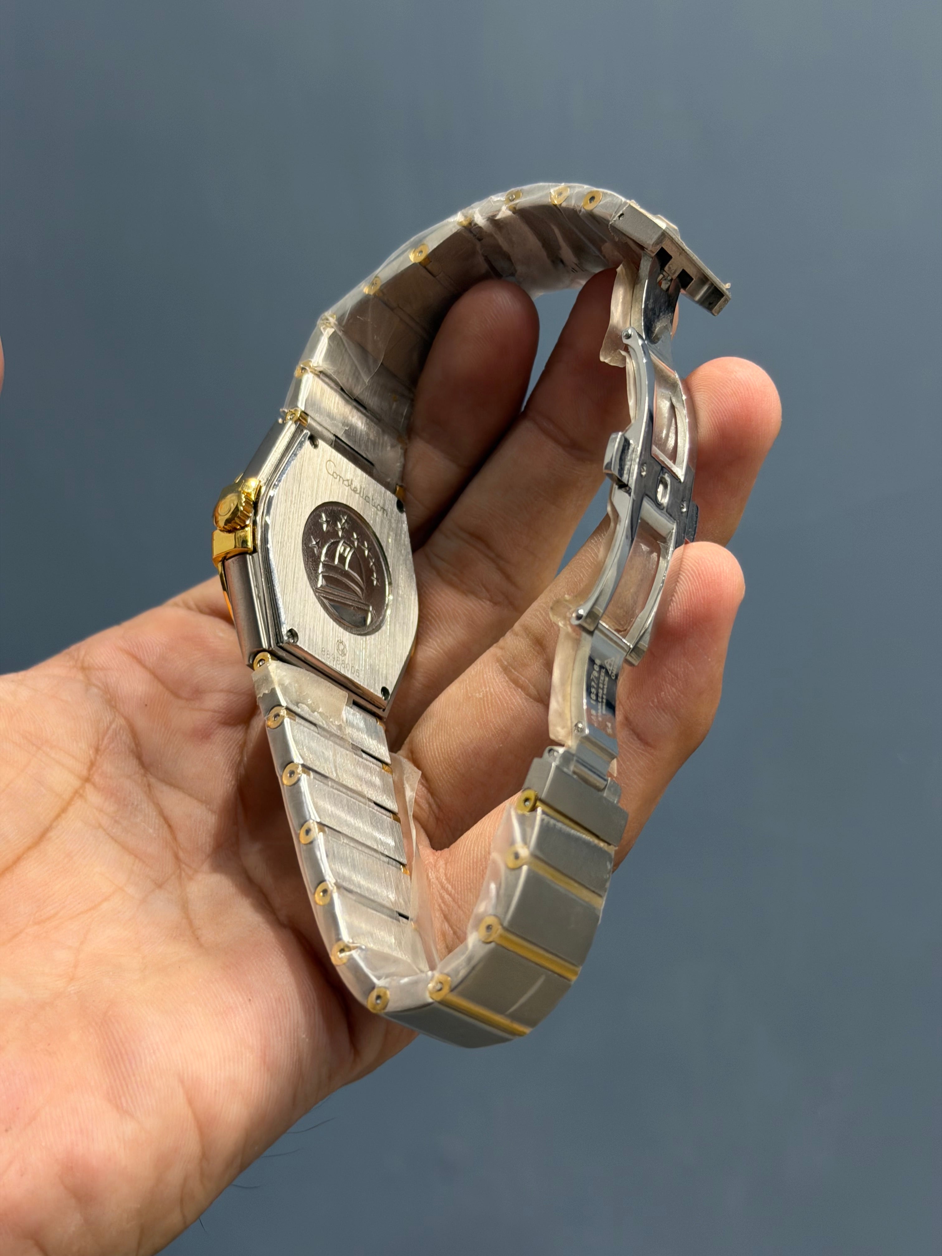NEW COLLECTION TWO TONE YELLOW GOLD WITH WHITE DIAL & STONE FIGURE
