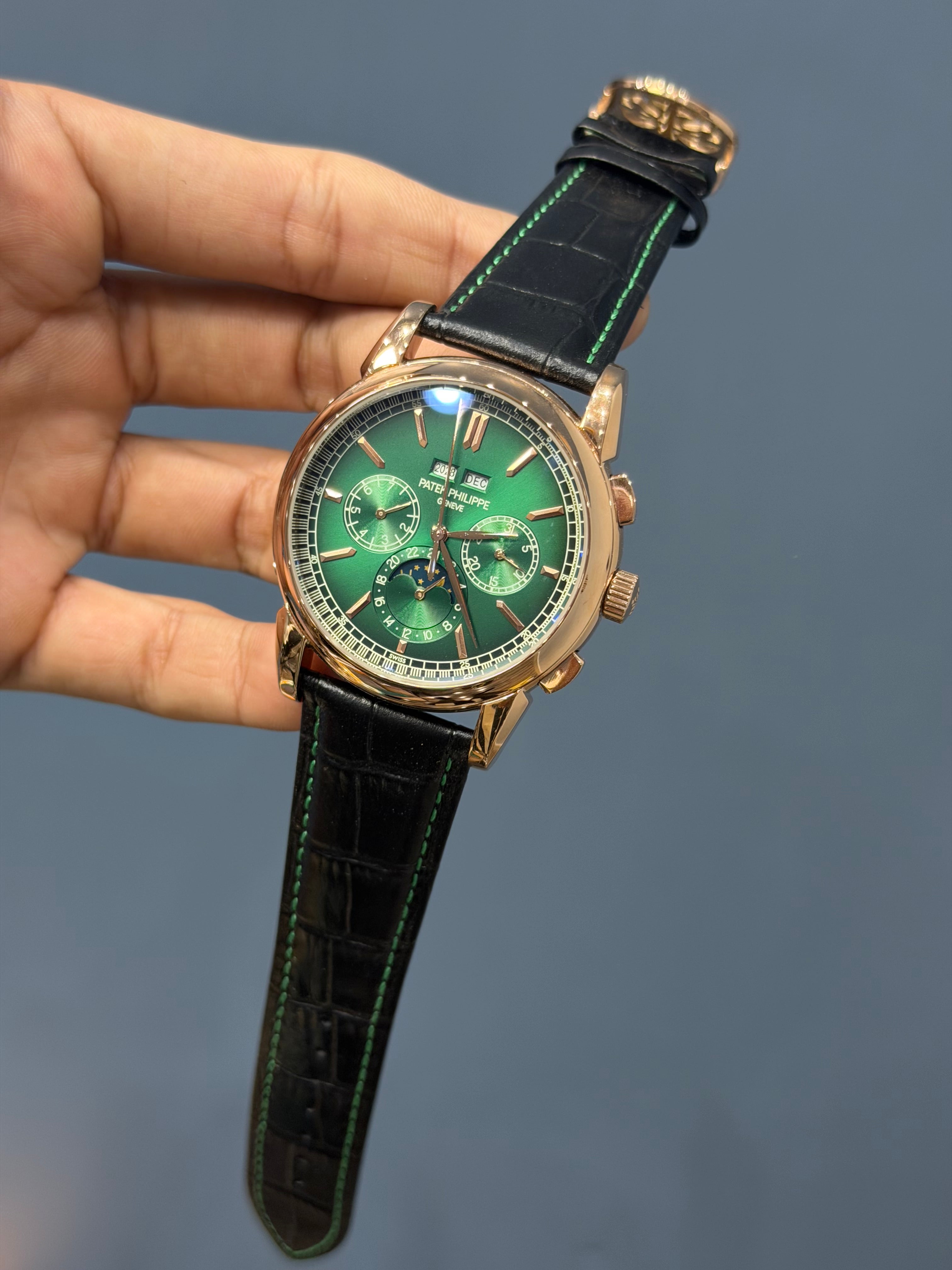NEW COLLECTION CHRONOGRAPH ROSE CASE WITH INDEX GREEN DIAL & LEATHER STRAP