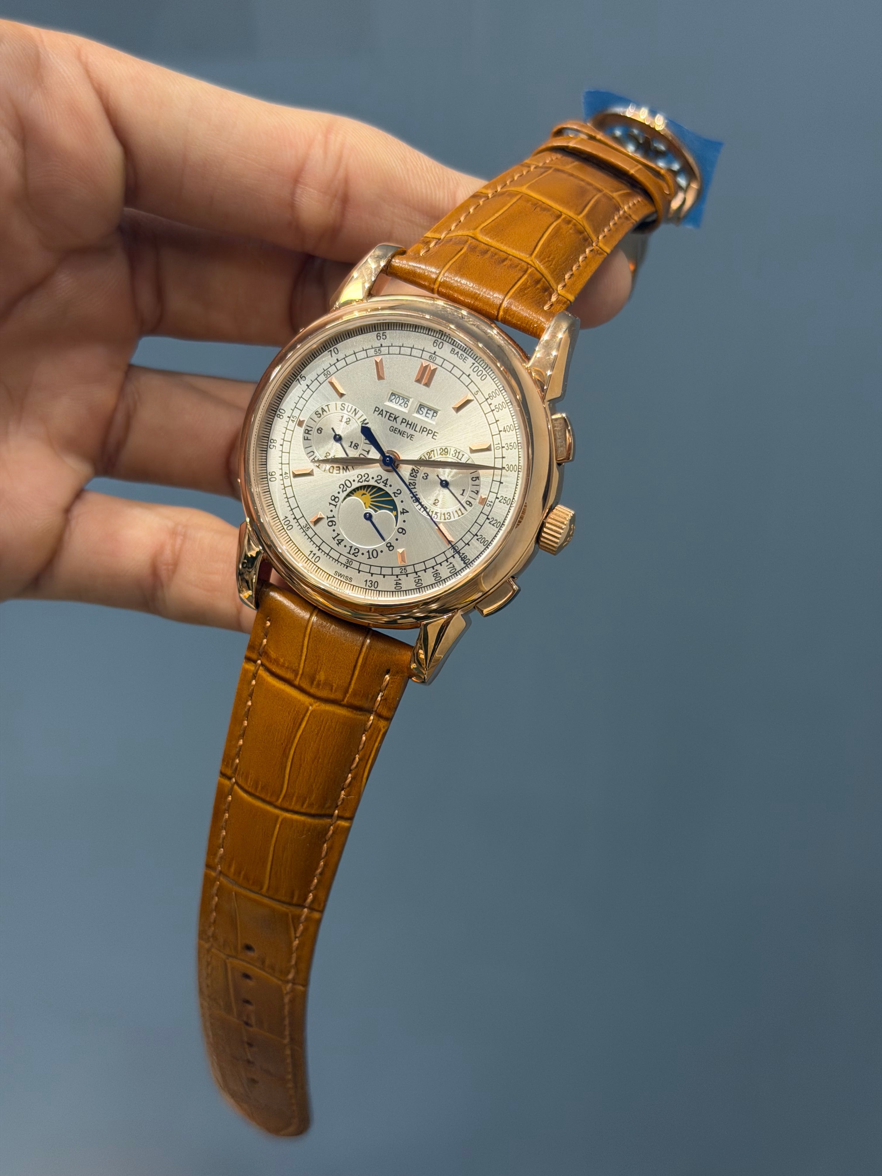 NEW COLLECTION CHRONOGRAPH ROSE CASE WITH INDEX WHITE DIAL & LEATHER STRAP