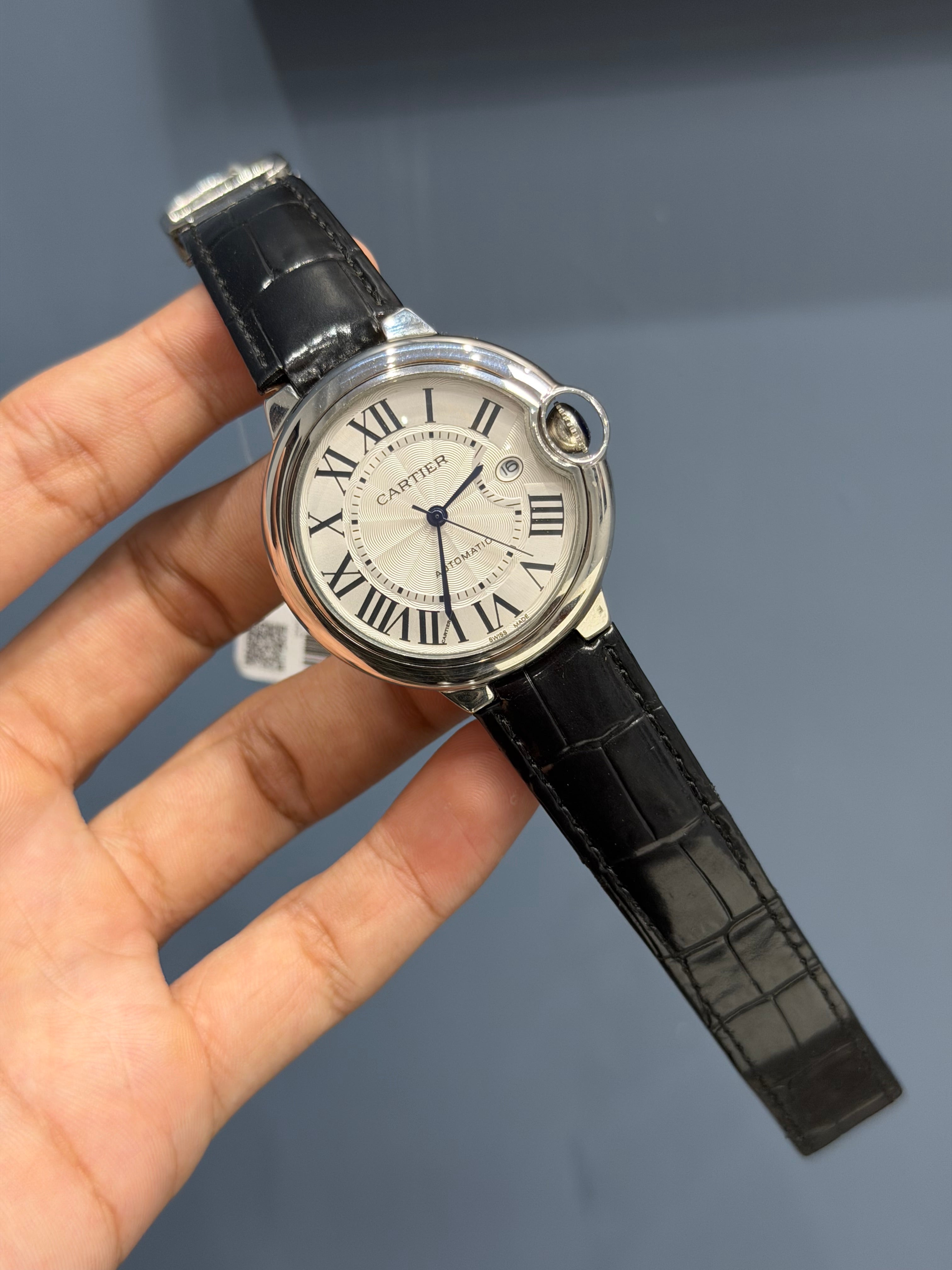 NEW COLLECTION BALOON SILVER WITH WHITE DIAL & BLACK LEATHER STRAP