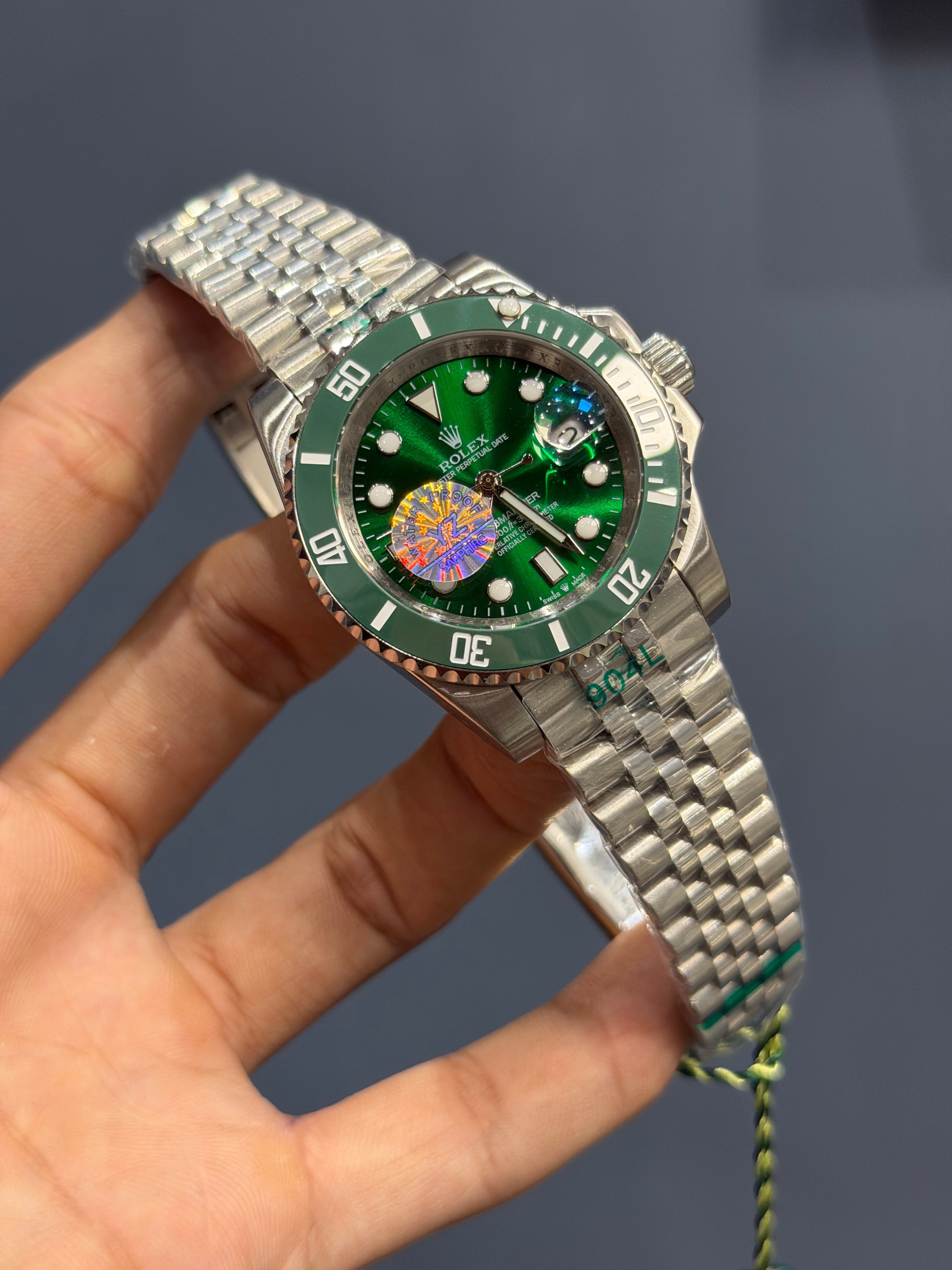 NEW COLLECTION 40 SILVER WITH GREEN DIAL & BEZEL AUTOMATIC WATCH YZ FACTORY
