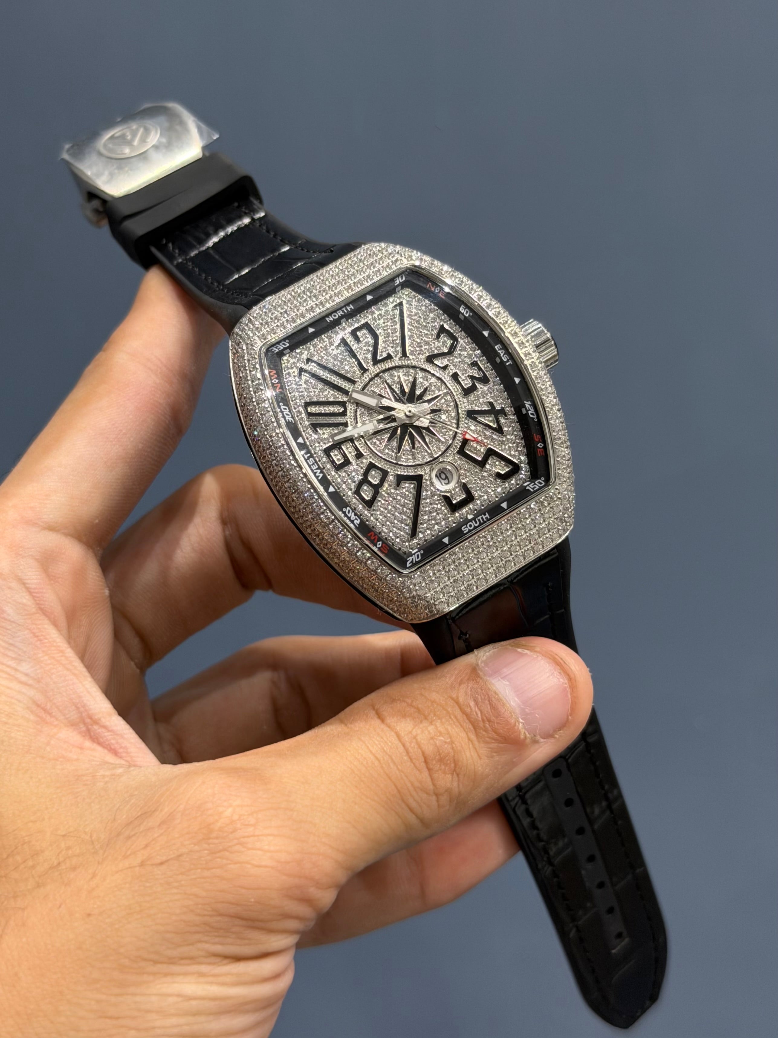 NEW COLLECTION SILVER STONE CASE & DIAL WITH BLACK LEATHER STRAP