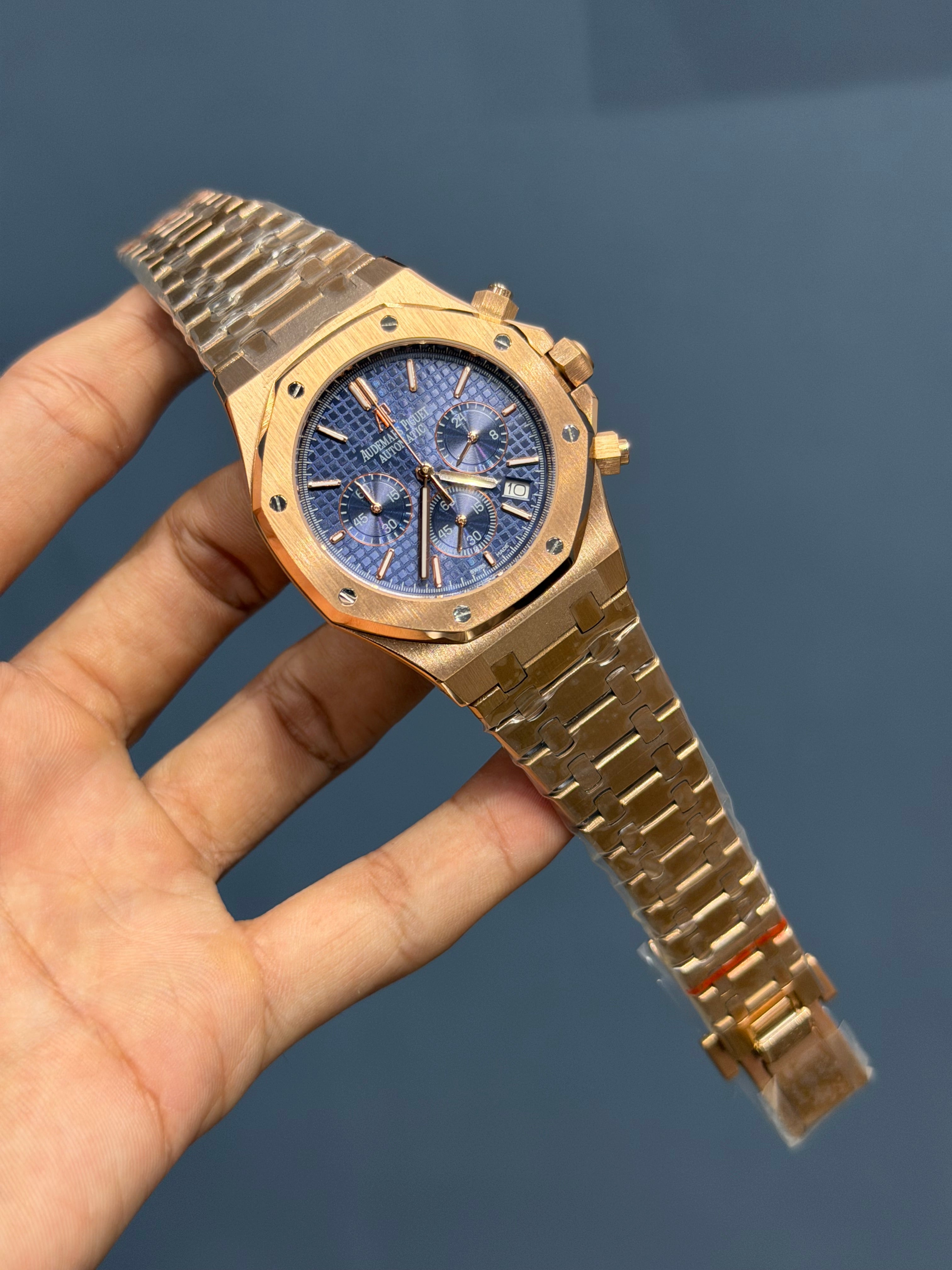 NEW COLLECTION CHRONOGRAPH ROSE WITH BLUE DIAL CHAIN WATCH
