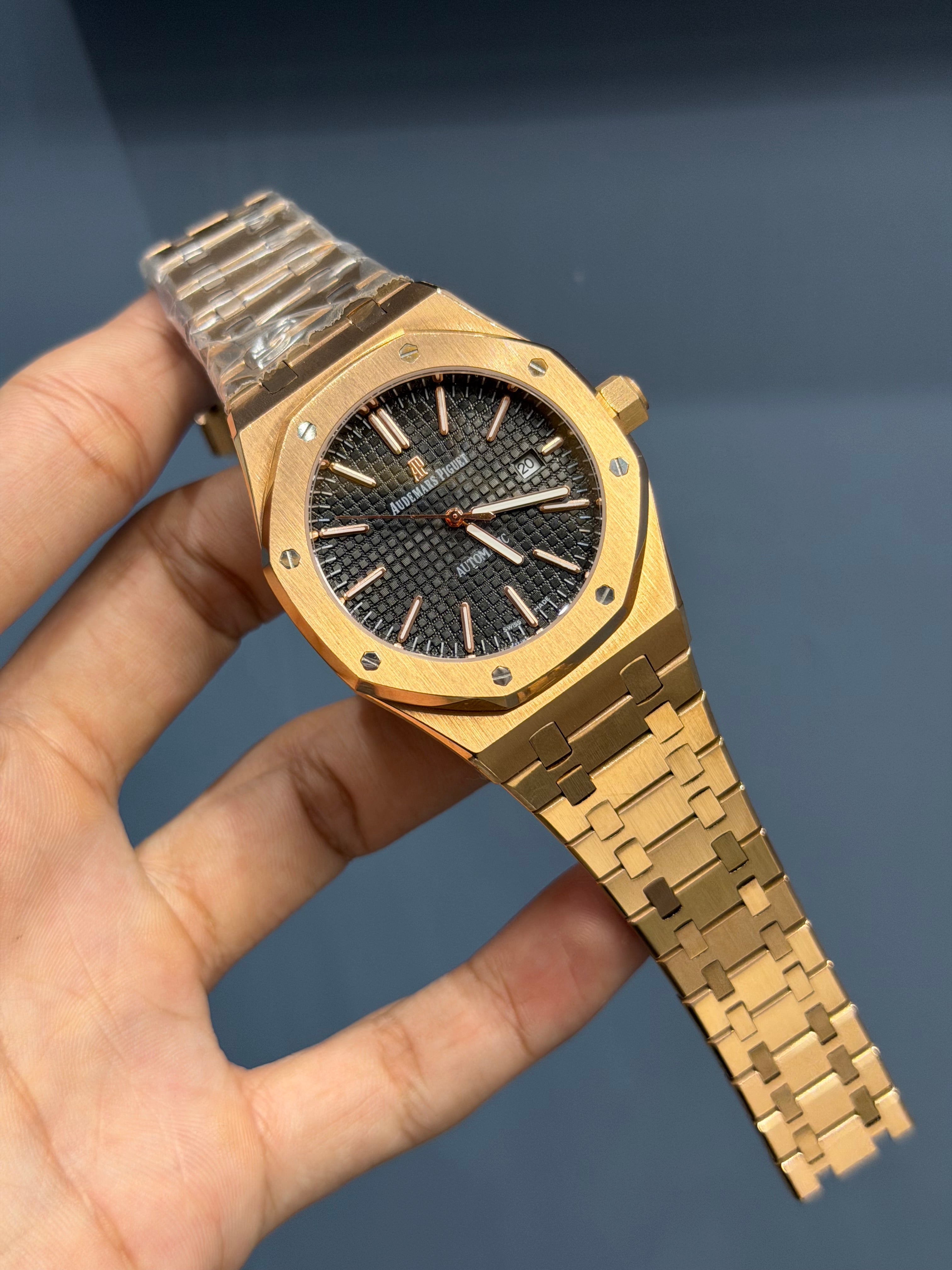 NEW COLLECTION ROSE WITH BLACK DIAL CHAIN WATCH FOR MEN