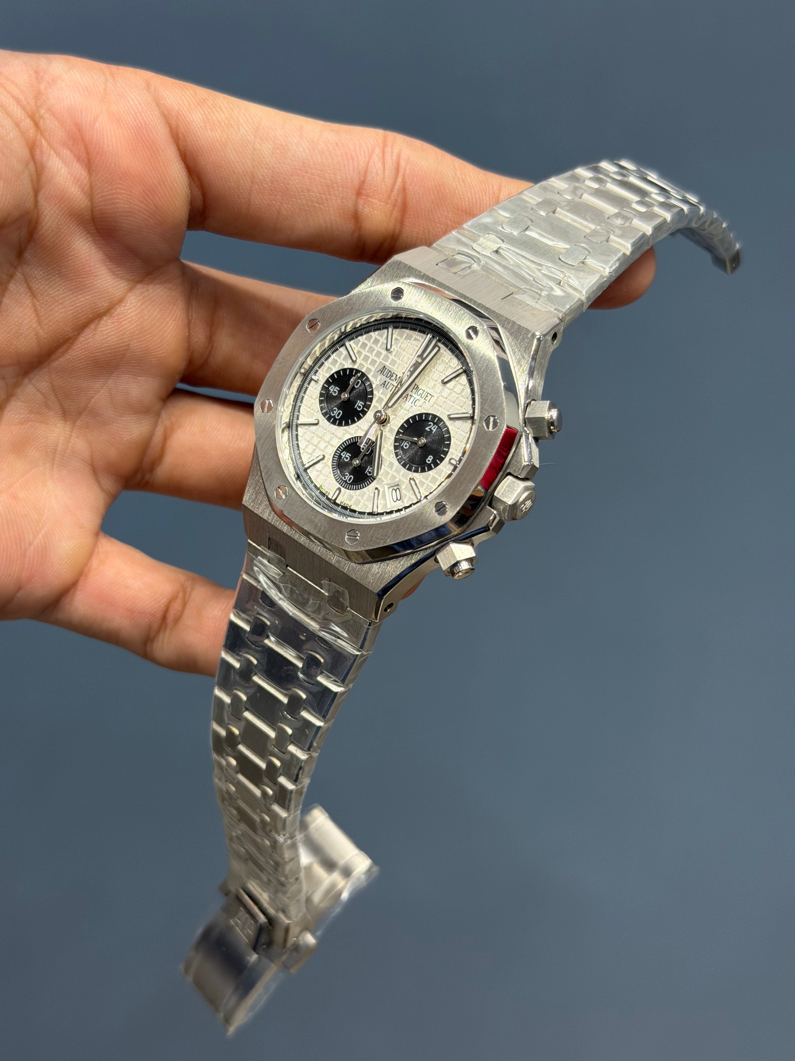 NEW COLLECTION CHRONOGRAPH SILVER WITH WHITE DIAL CHAIN WATCH