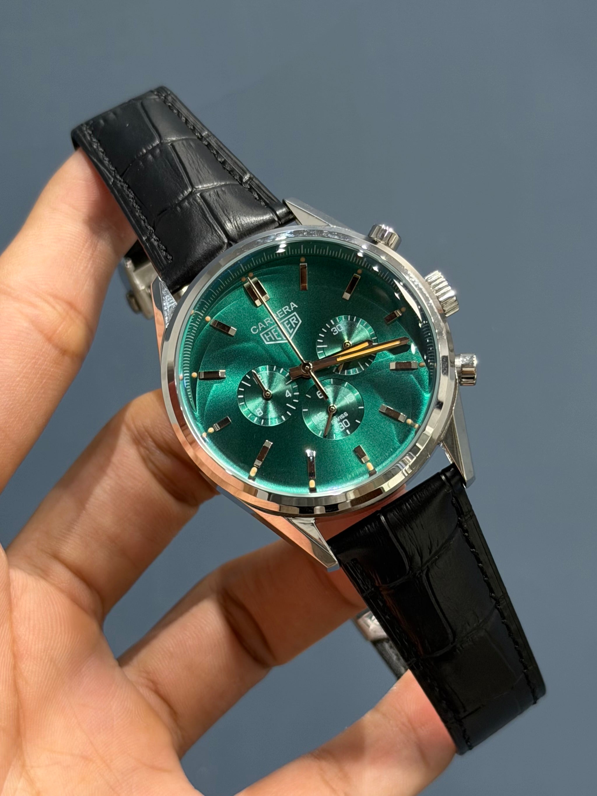 NEW COLLECTION CHRONOGRAPH SILVER CASE WITH GREEN DIAL WITH LEATHER STRAP