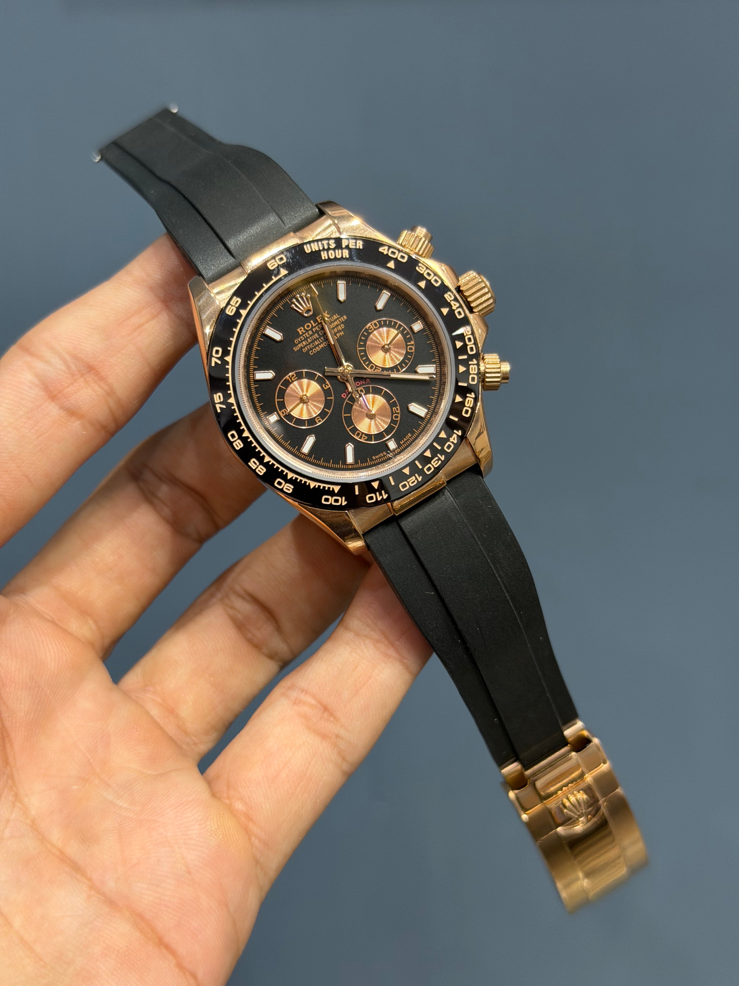 NEW COLLECTION CHRONOGRAPH 40 ROSE GOLD CASE WITH BLACK DIAL & RUBBER STRAP