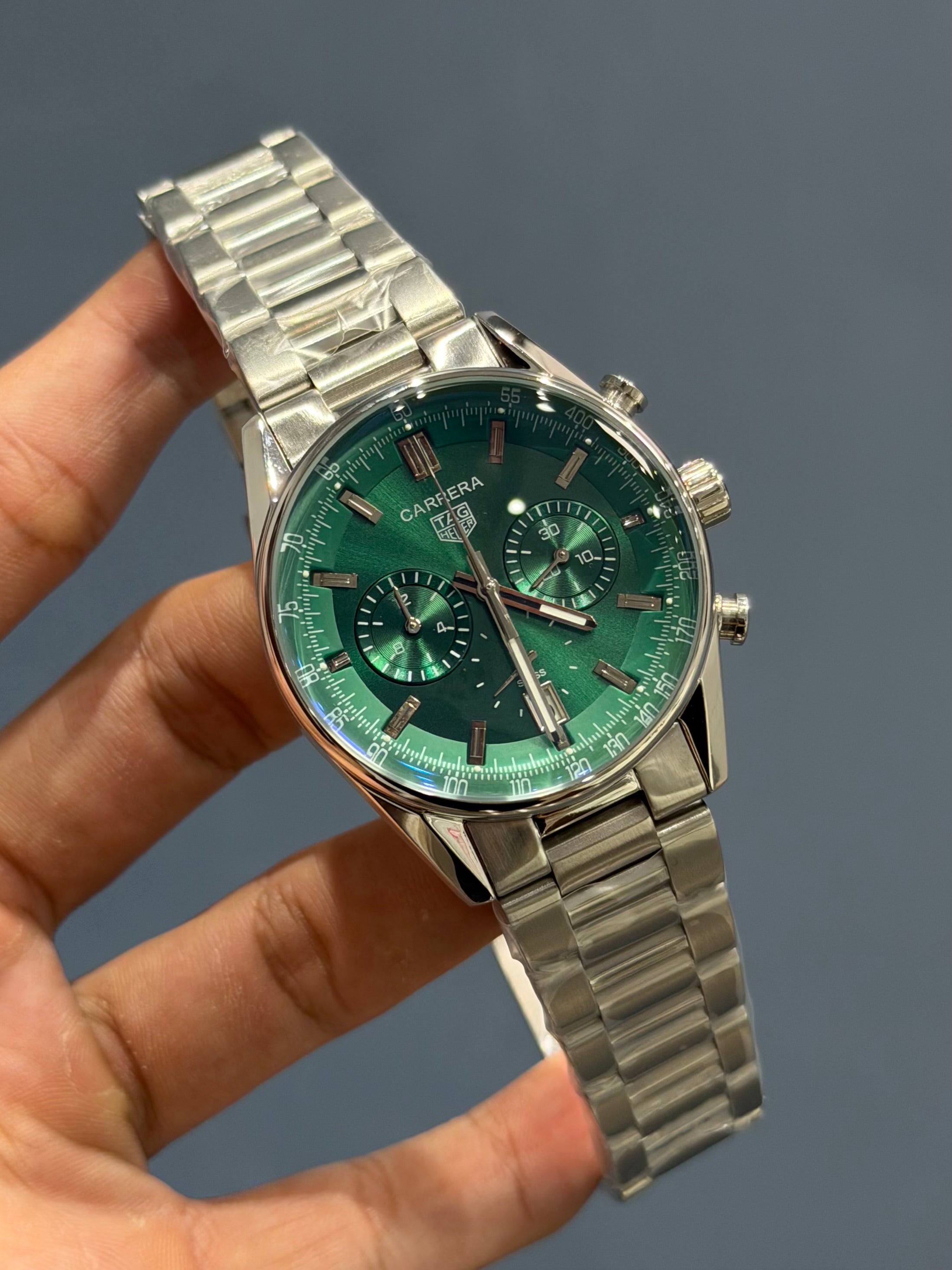 NEW COLLECTION CALIBRE CHRONOGRAPH SILVER WITH GREEN DIAL