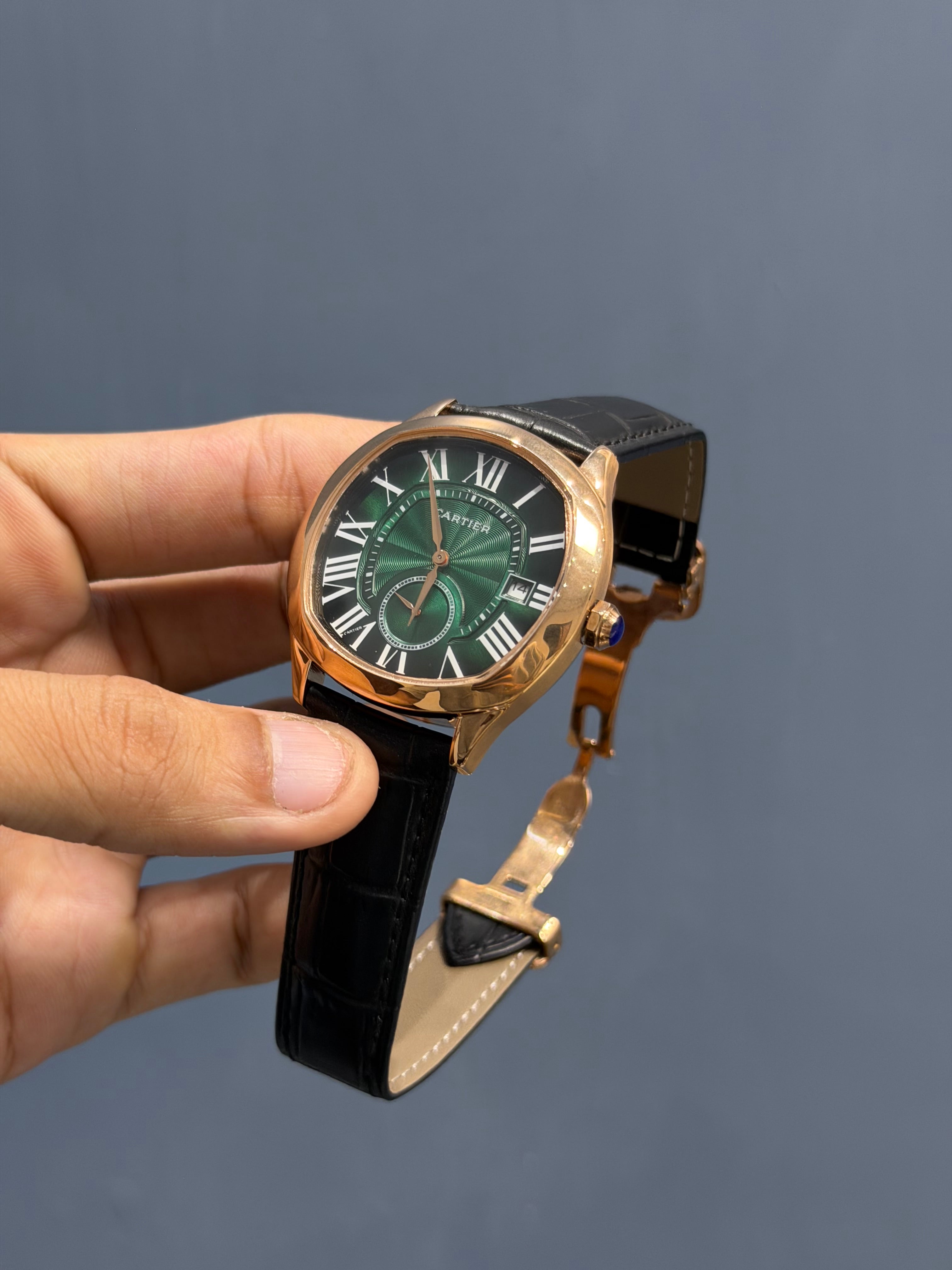 NEW COLLECTION ROSE CASE WITH GREEN DIAL & BLACK LEATHER STRAP