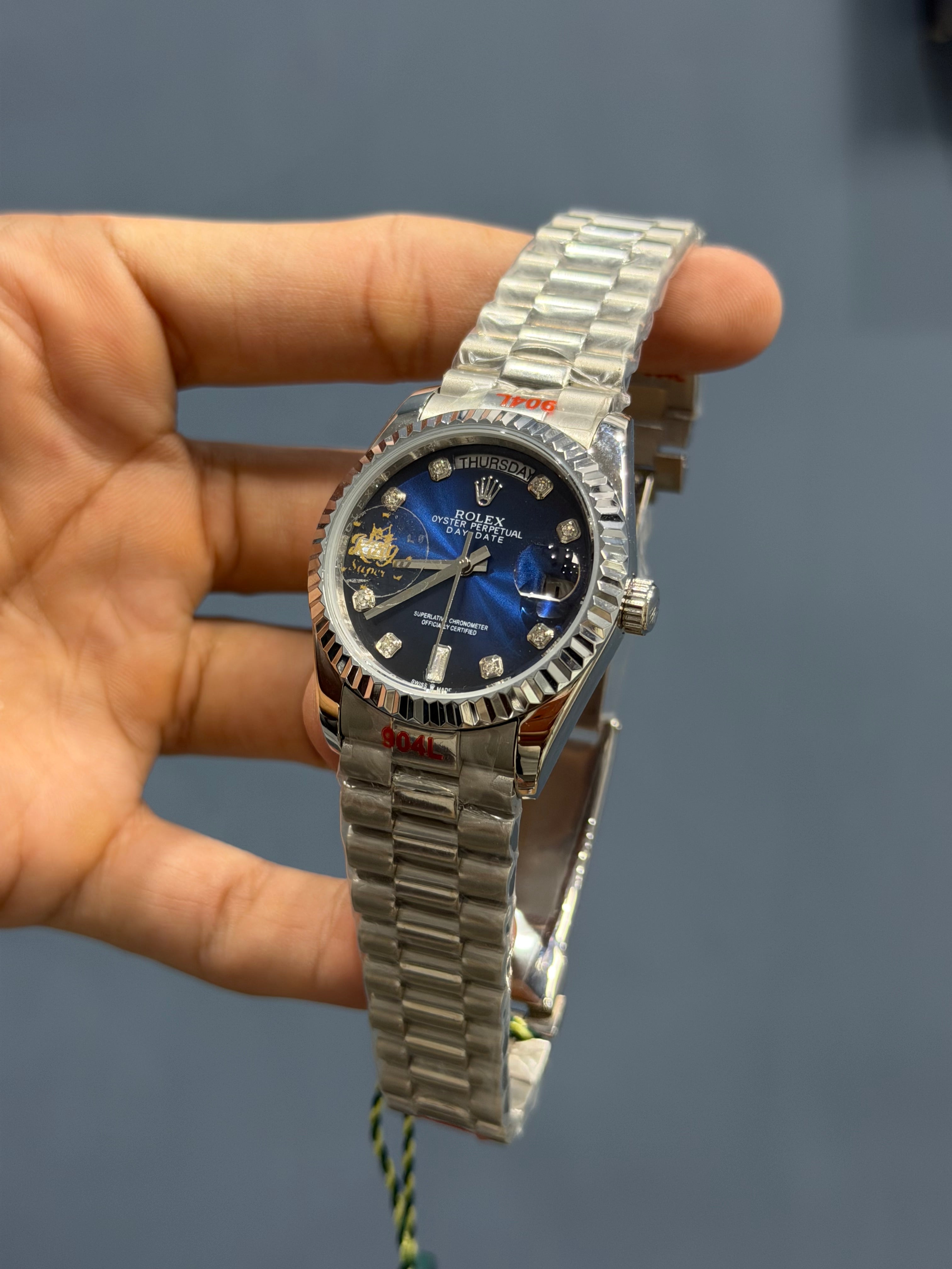 NEW COLLECTION 36 SILVER WITH BLUE DIAL & RUBY STONE FIGURE FLUTED BEZEL YZ FACTORY