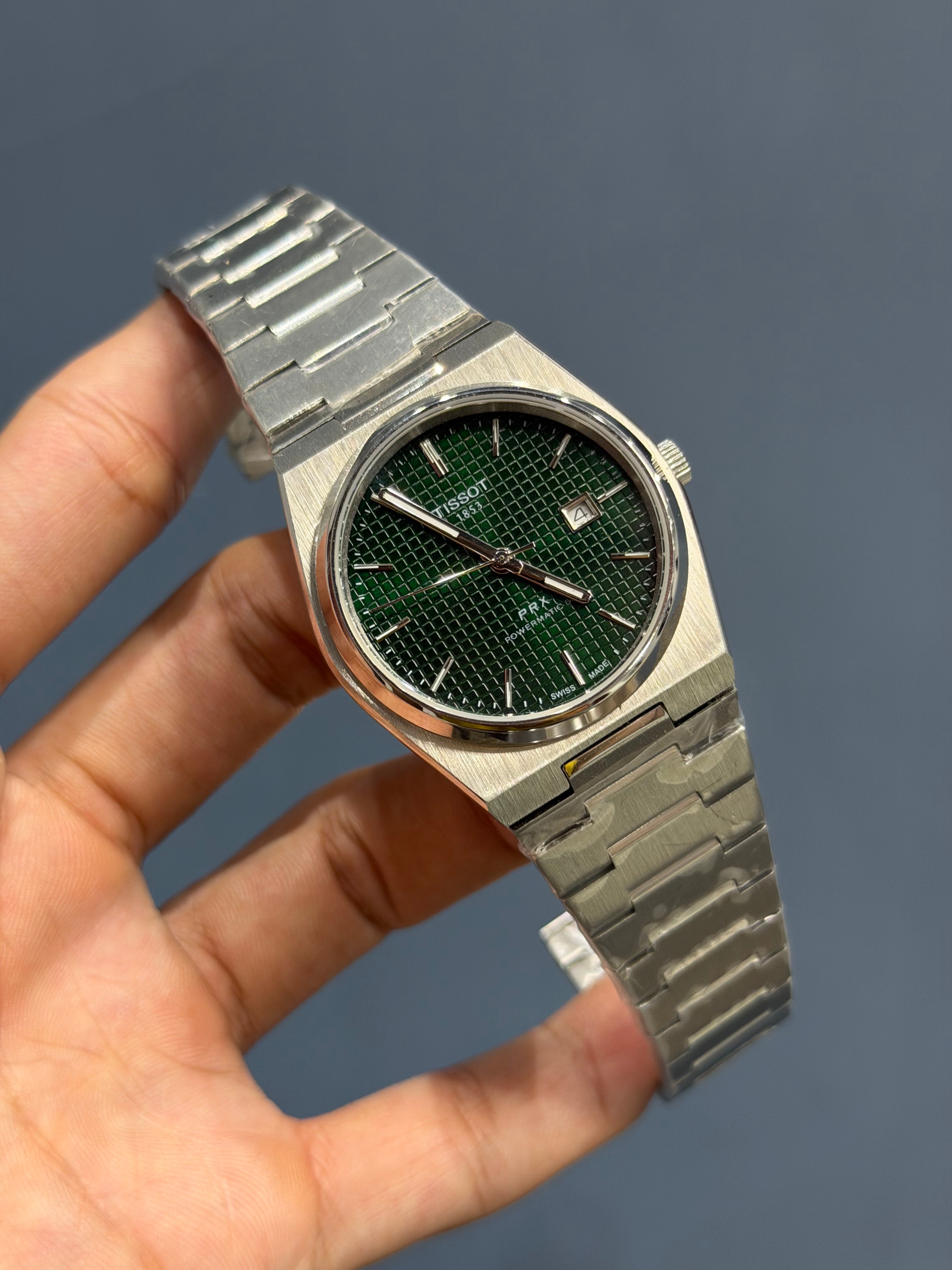 NEW COLLECTION SILVER WITH GREEN TEXTURED DIAL STAINLESS STEEL QUARTZ WATCH