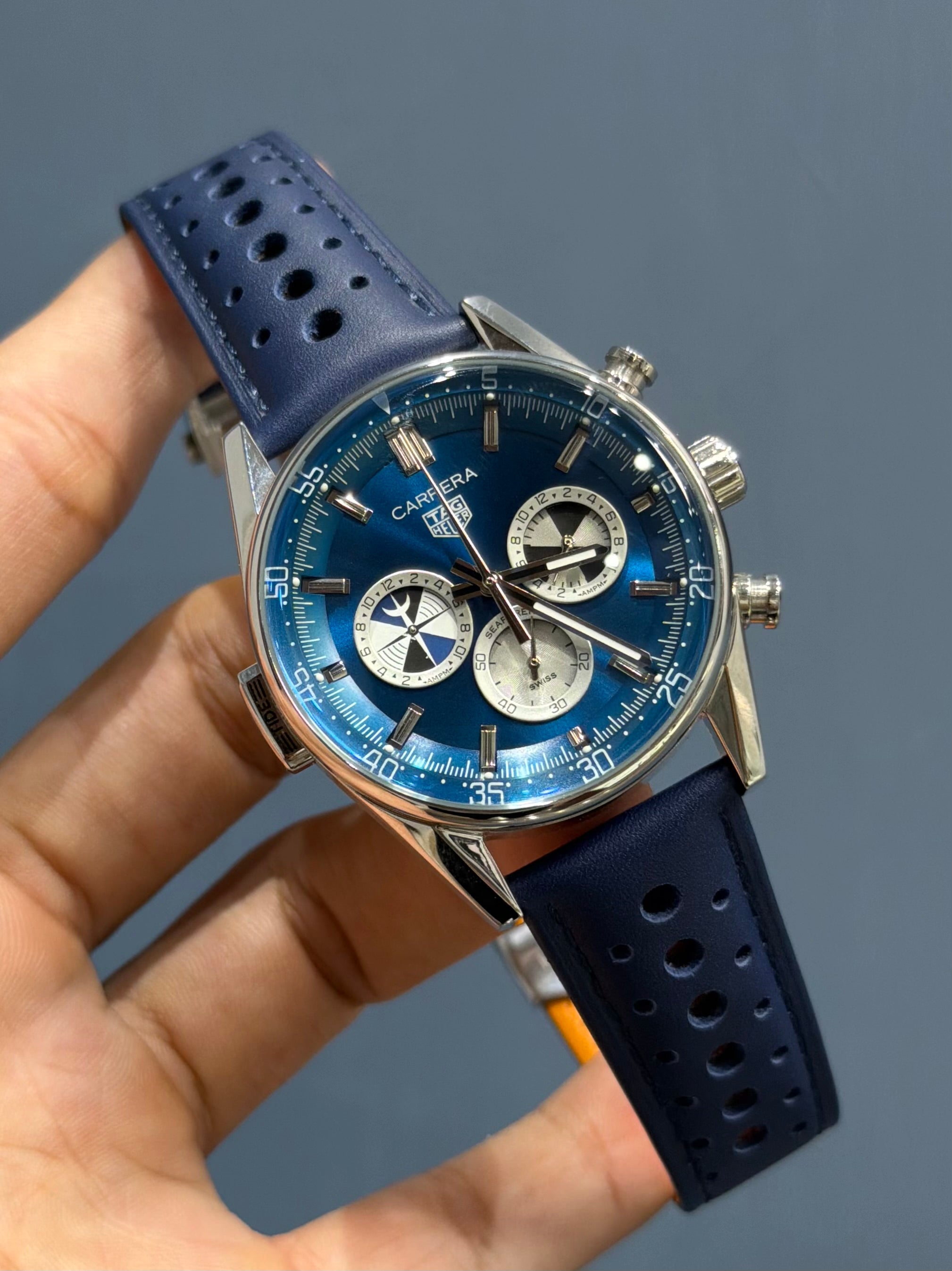 NEW COLLECTION CHRONOGRAPH SEAFARER X HODINKEE SILVER WITH BLUE DIAL LEATHER STRAP