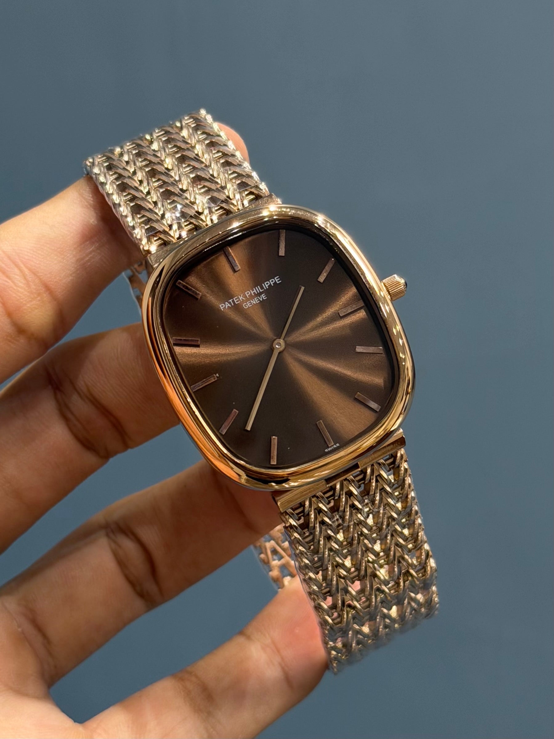 NEW COLLECTION SQUARE ROSE GOLD WITH CHOCO DIAL CHAIN WATCH