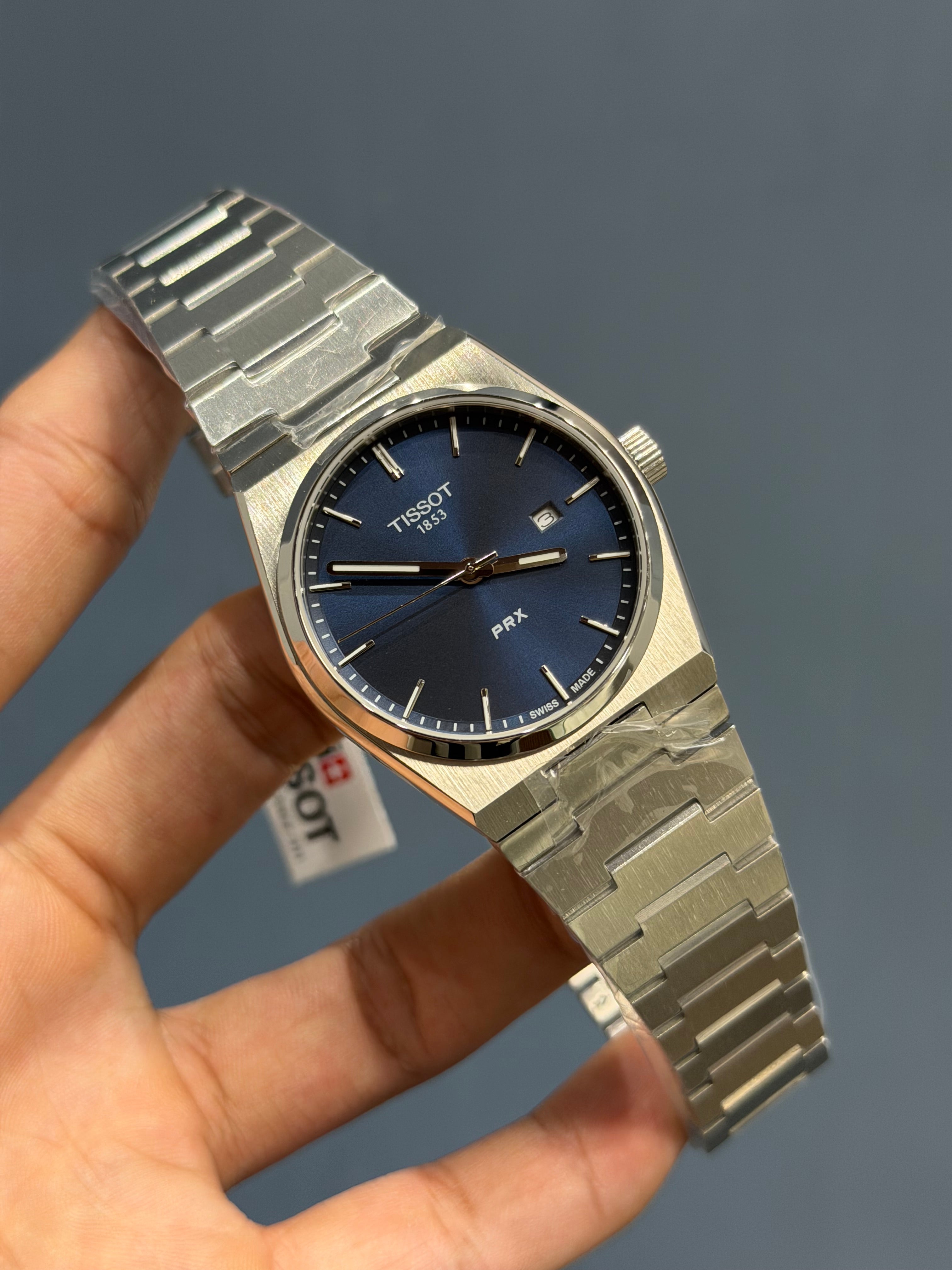 NEW COLLECTION SILVER WITH BLUE PLAIN DIAL STAINLESS STEEL QUARTZ WATCH