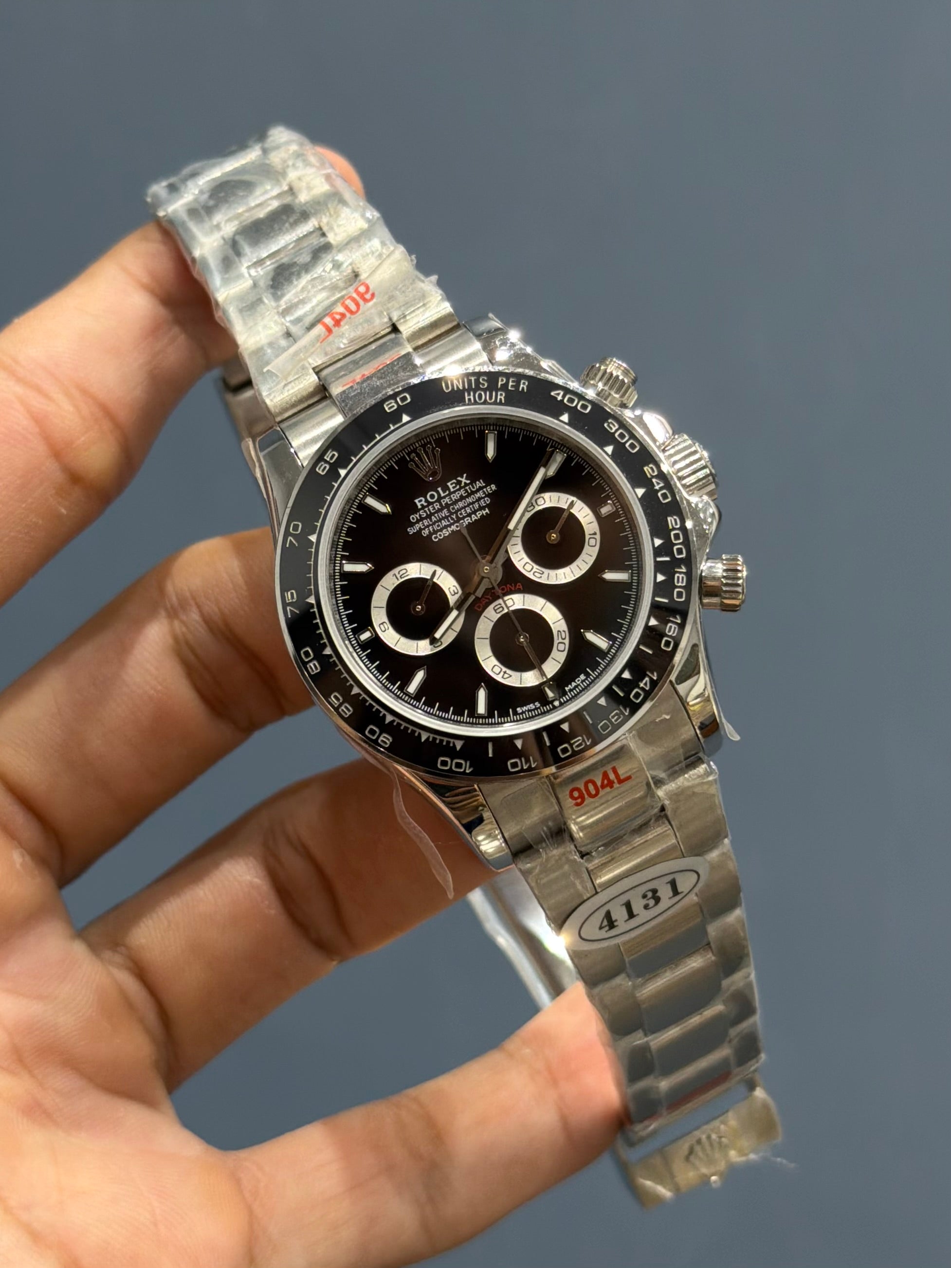 NEW COLLECTION 40 SILVER WITH BLACK DIAL & BEZEL AUTOMATIC WATCH EW MADE