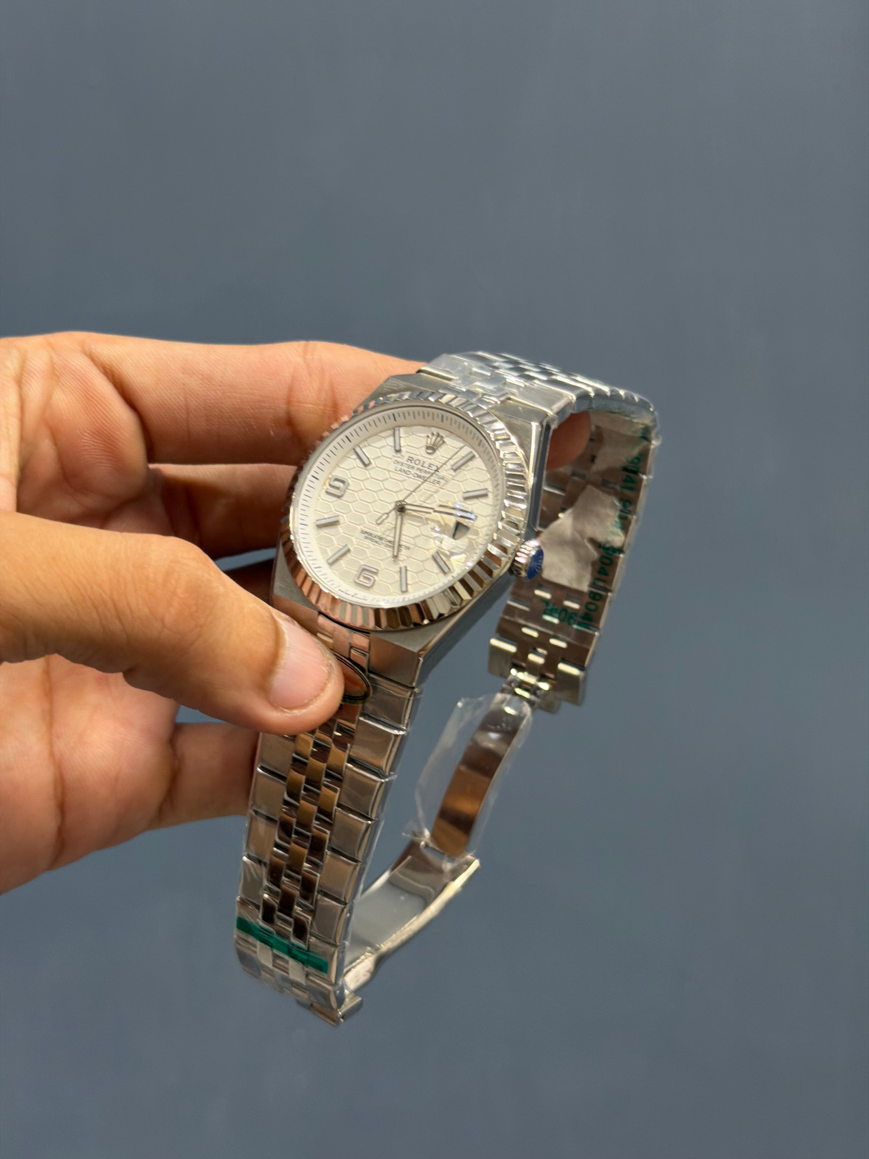 NEW COLLECTION LD 40 SILVER WITH WHITE DIAL AUTOMATIC WATCH OZ MADE