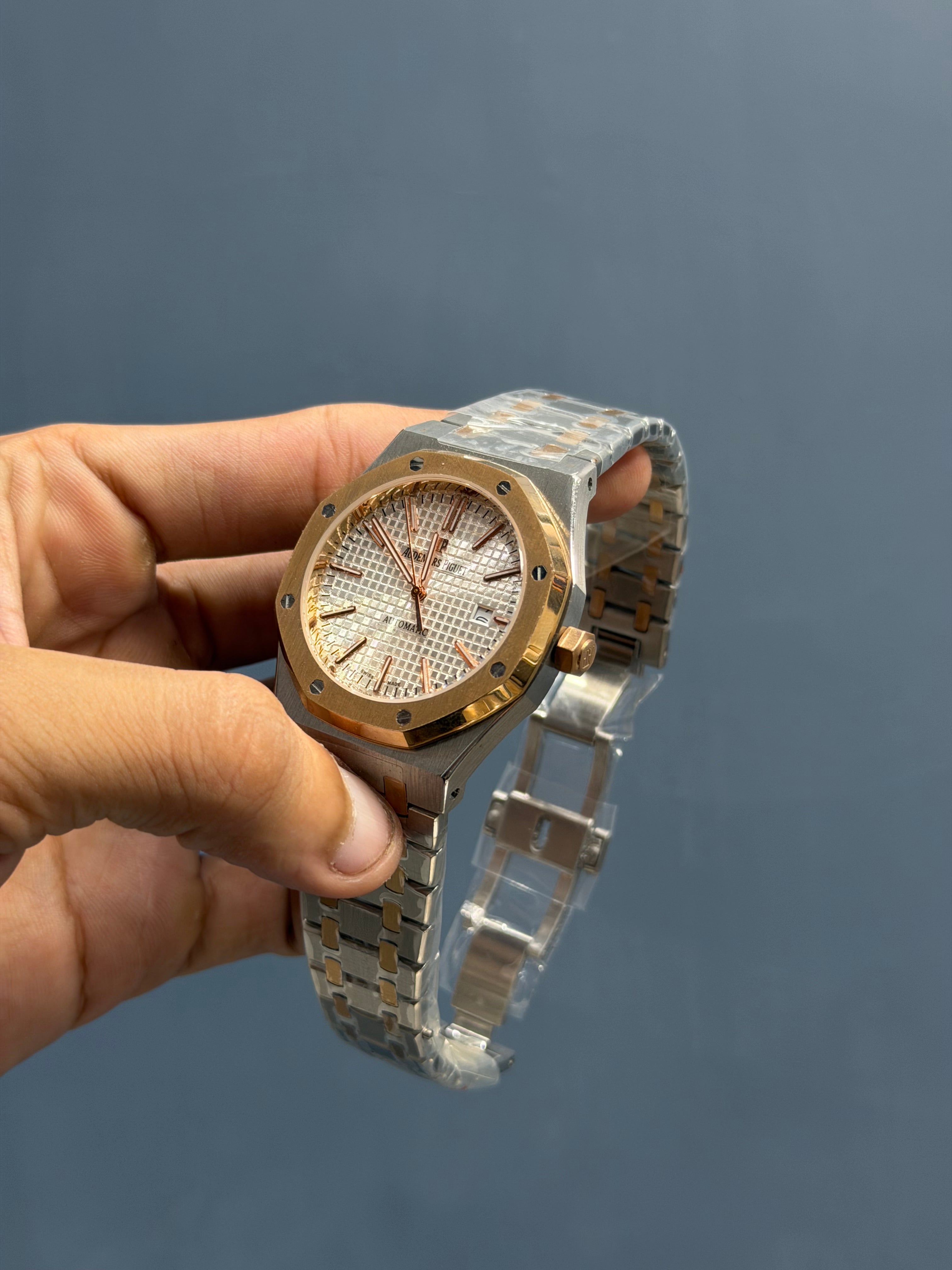 NEW COLLECTION ROSE TWOTONE WITH WHITE DIAL CHAIN WATCH FOR MEN