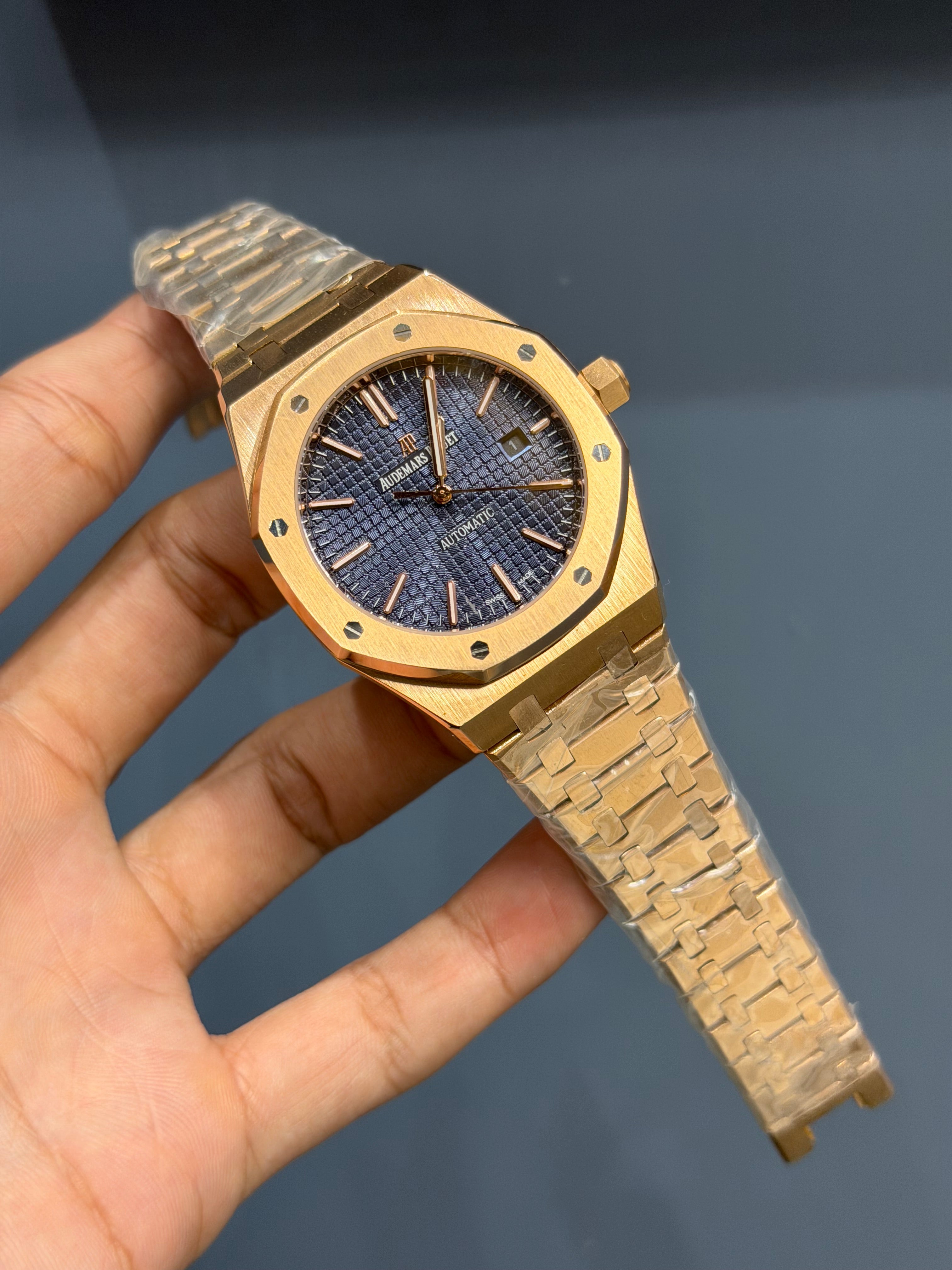 NEW COLLECTION ROSE WITH BLUE DIAL CHAIN WATCH FOR MEN