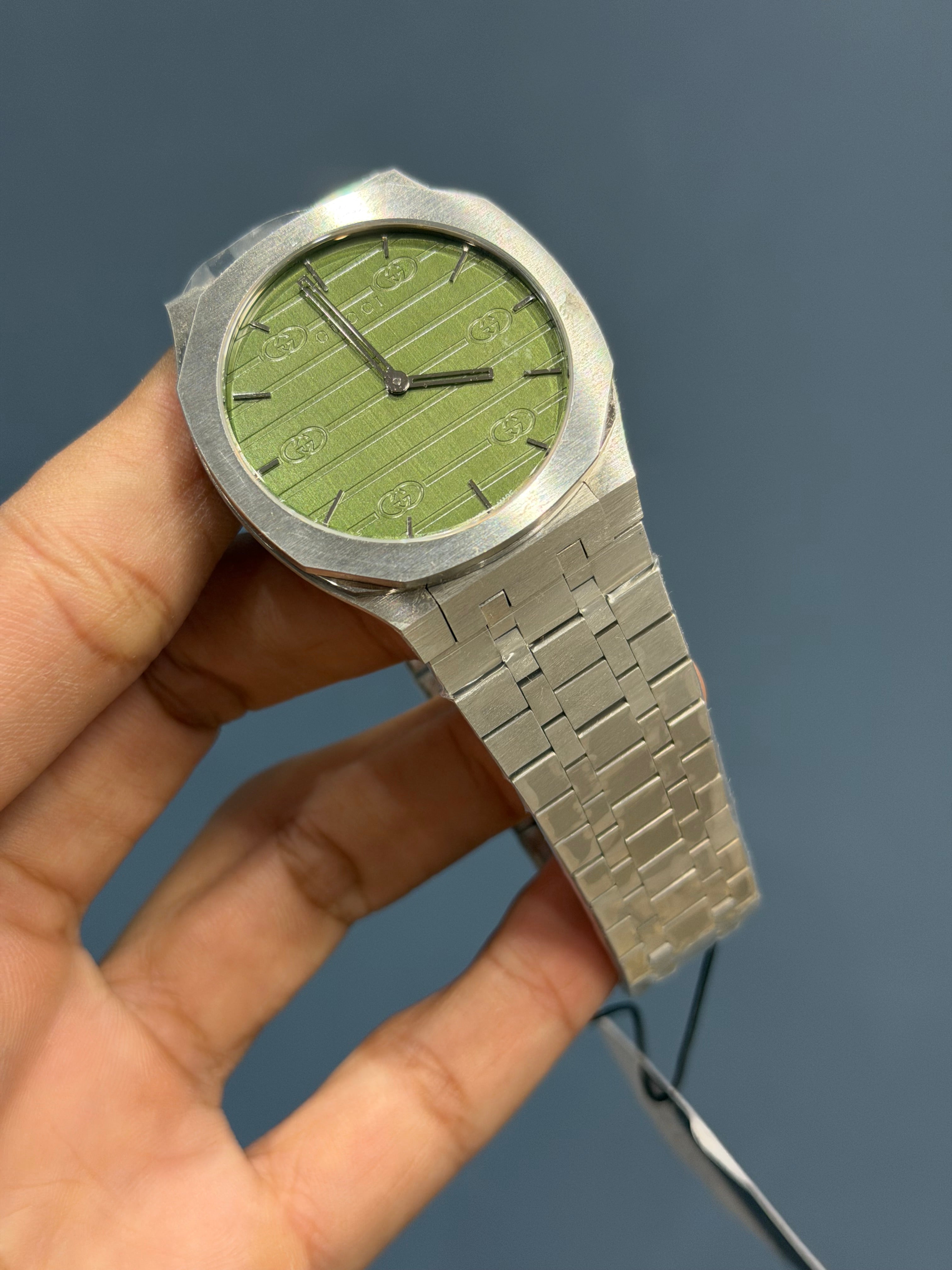 NEW COLLECTION SILVER WITH GREEN DIAL CHAIN SLIM WATCH