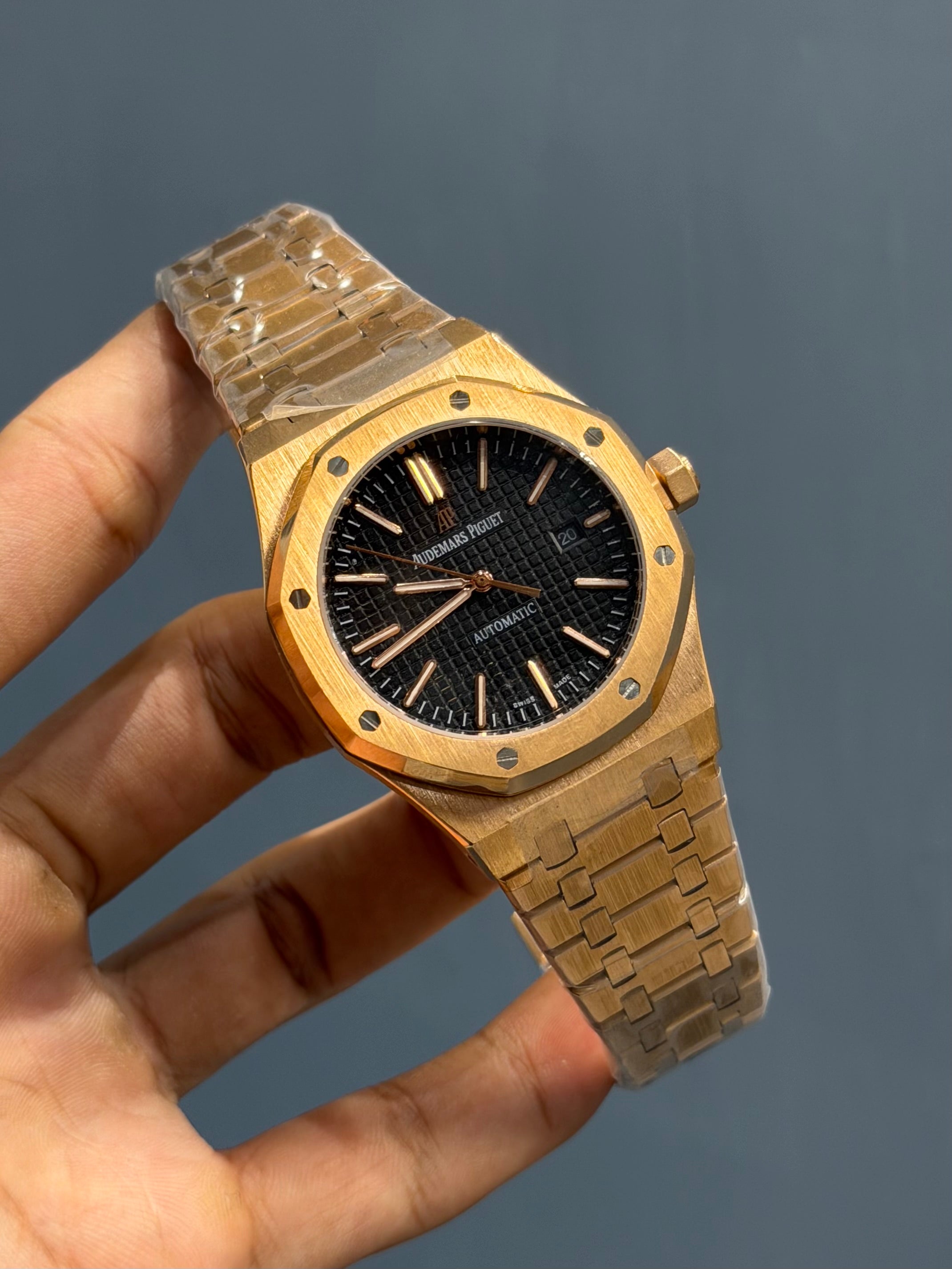 NEW COLLECTION ROSE WITH BLACK DIAL CHAIN WATCH FOR MEN