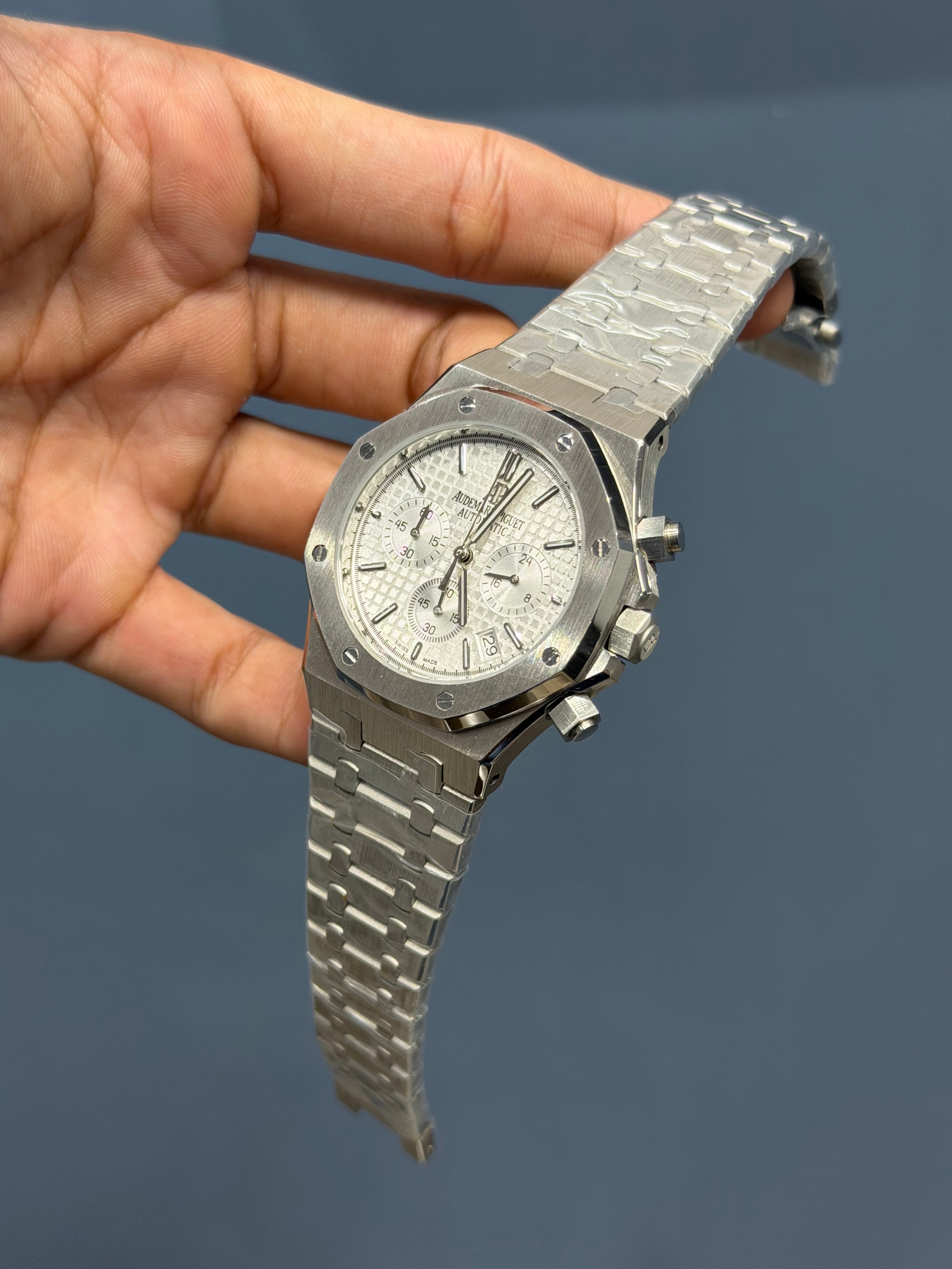 NEW COLLECTION CHRONOGRAPH SILVER WITH WHITE DIAL CHAIN WATCH