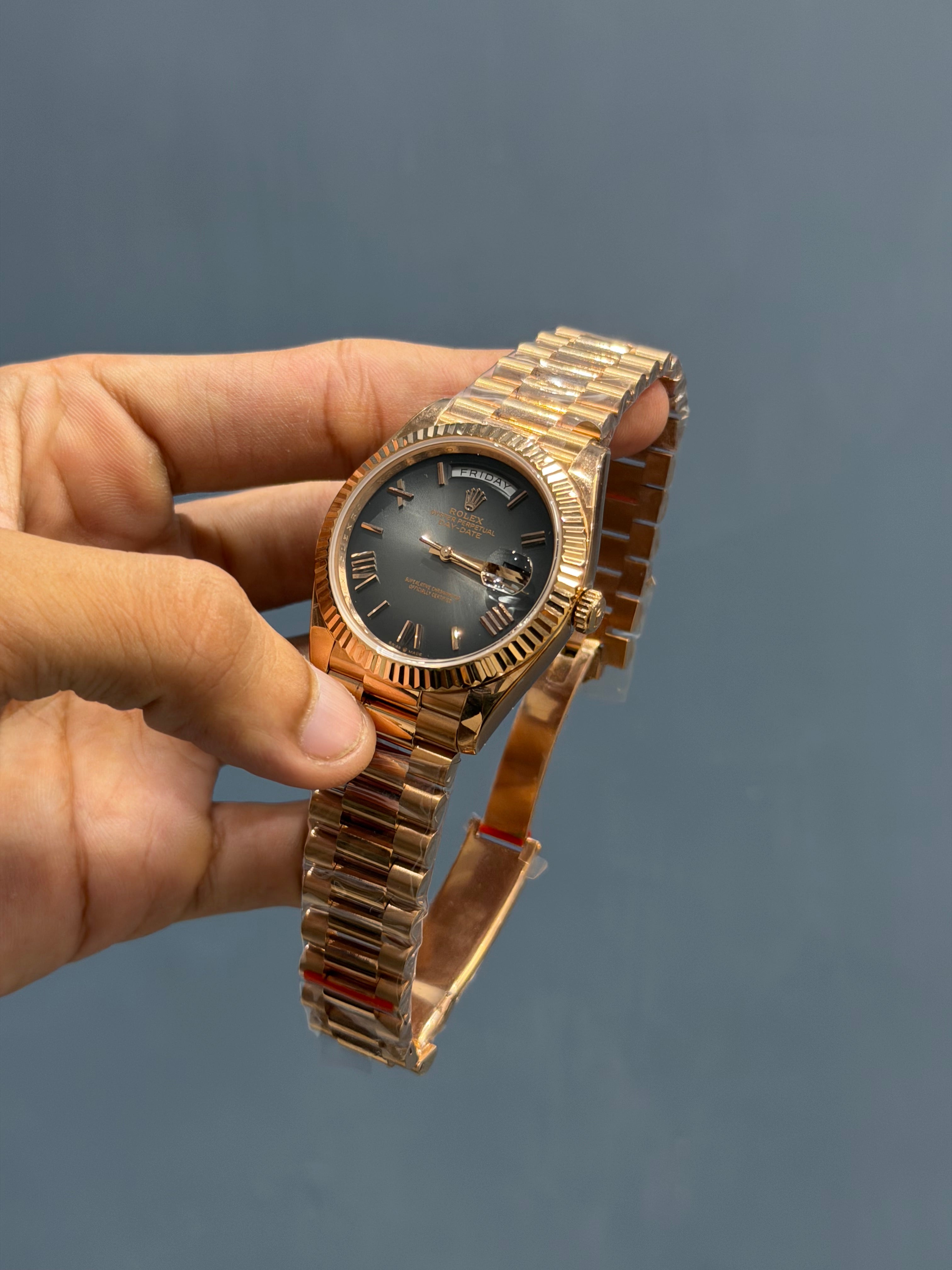NEW COLLECTION 40 ROSE GOLD WITH OMBRE DIAL & FLUTED BEZEL AUTOMATIC WATCH BP MADE