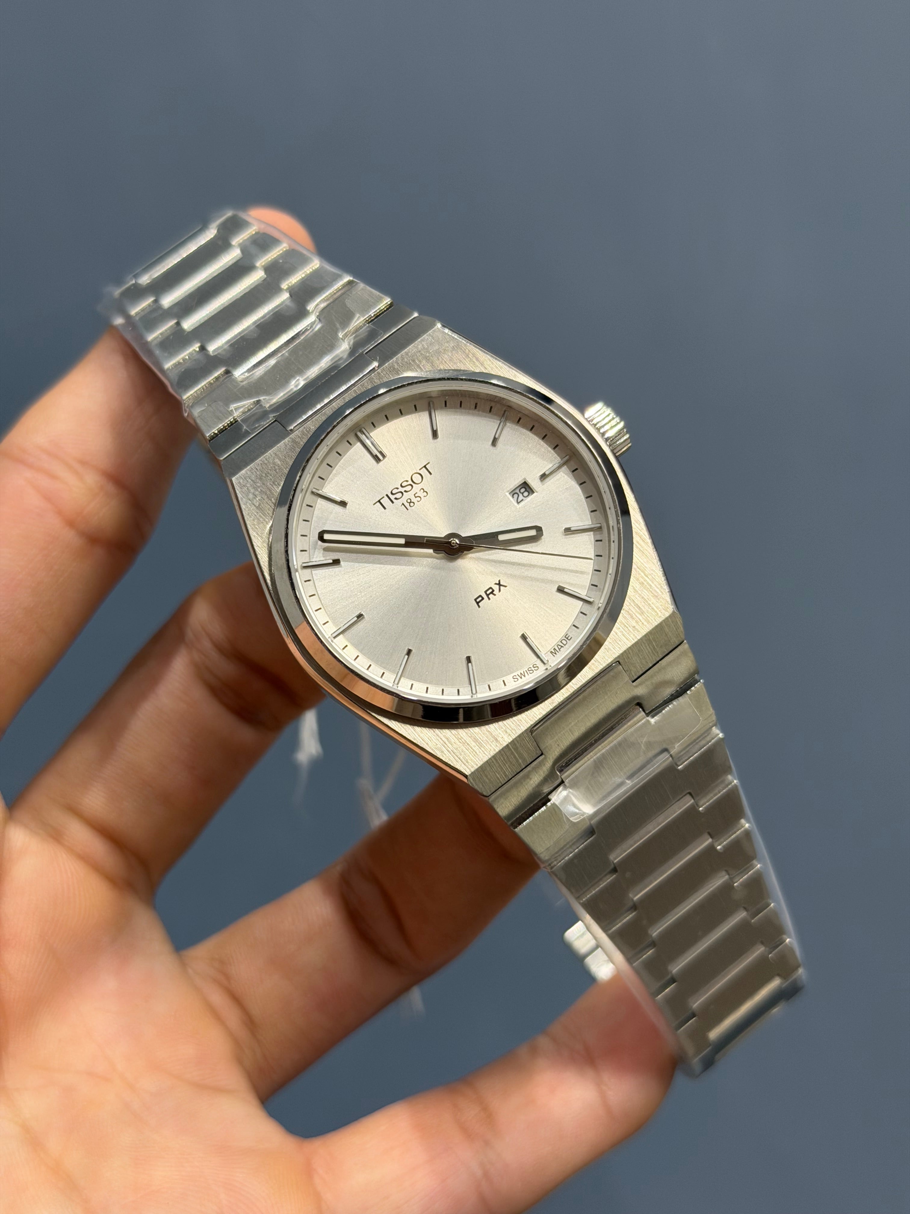 NEW COLLECTION SILVER WITH WHITE PLAIN DIAL STAINLESS STEEL QUARTZ WATCH