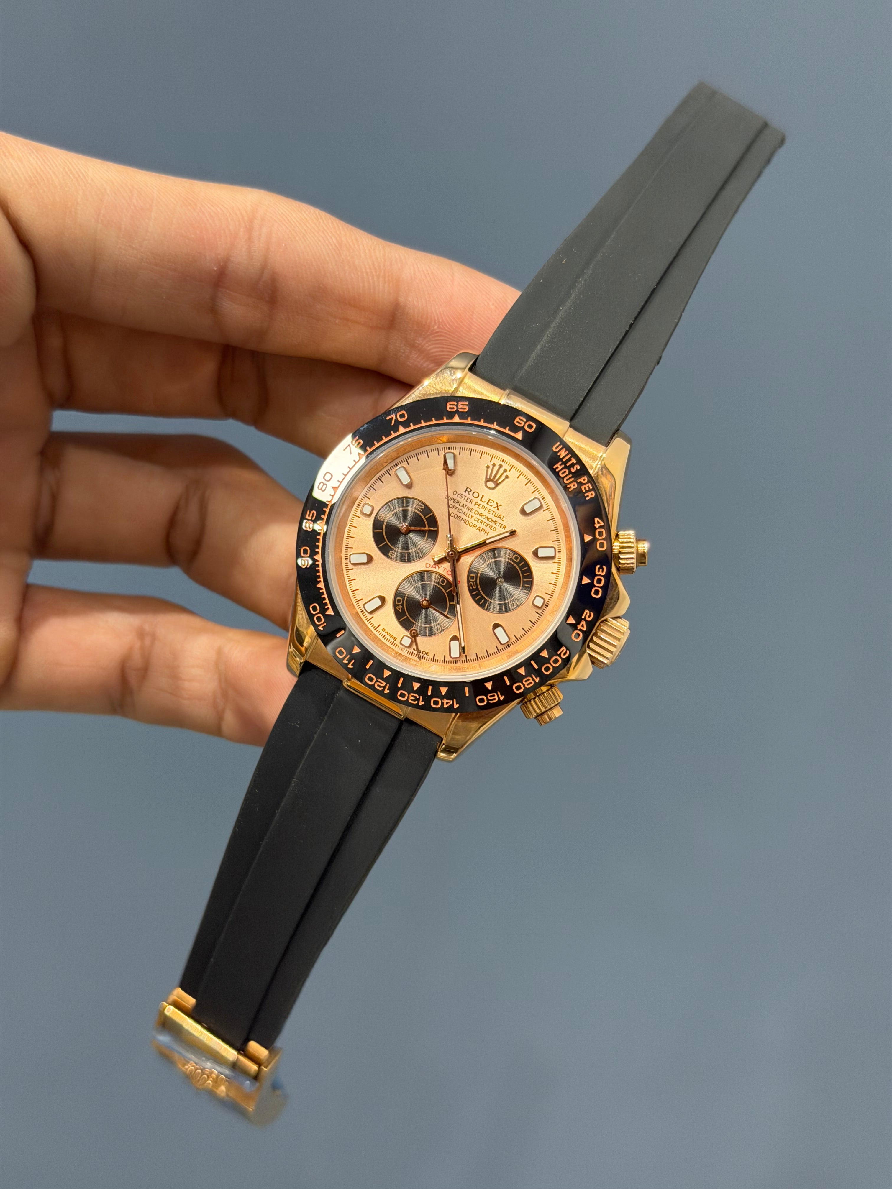 NEW COLLECTION CHRONOGRAPH 40 ROSE GOLD CASE WITH ROSE DIAL & RUBBER STRAP