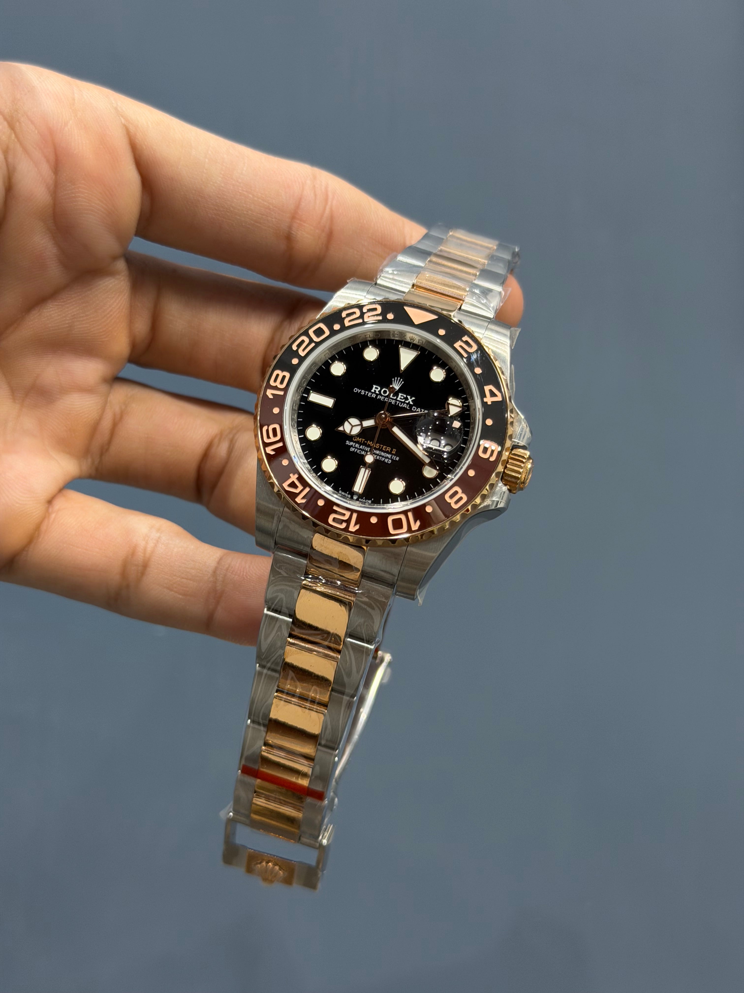 NEW COLLECTION GMT 40 TWO TONE ROSE GOLD WITH BLACK DIAL & ROOT BEER BEZEL AUTOMATIC WATCH BP MADE