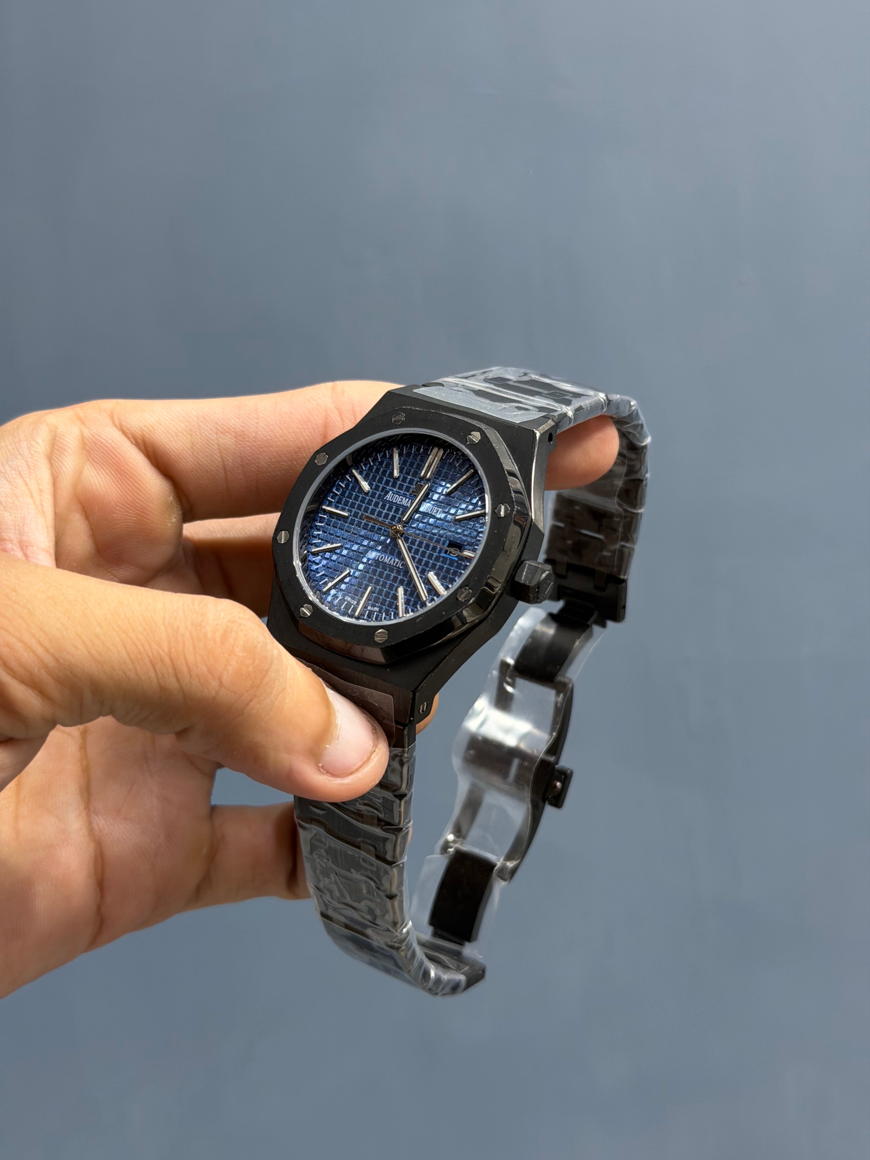 NEW COLLECTION BLACK WITH BLUE DIAL CHAIN WATCH FOR MEN