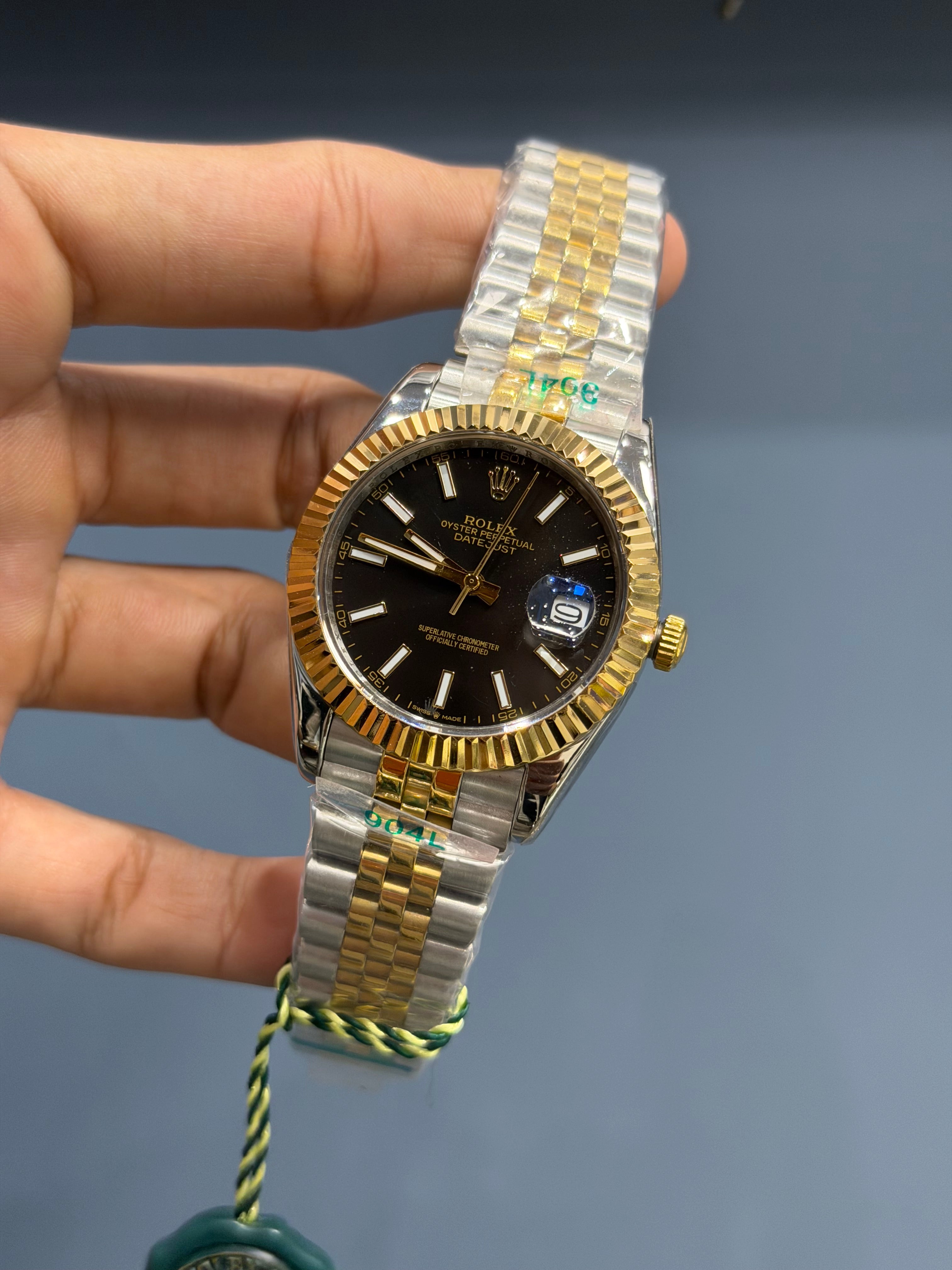 NEW COLLECTION 40 YELLOW TWOTONE WITH BLACK DIAL AUTOMATIC WATCH YZ MADE