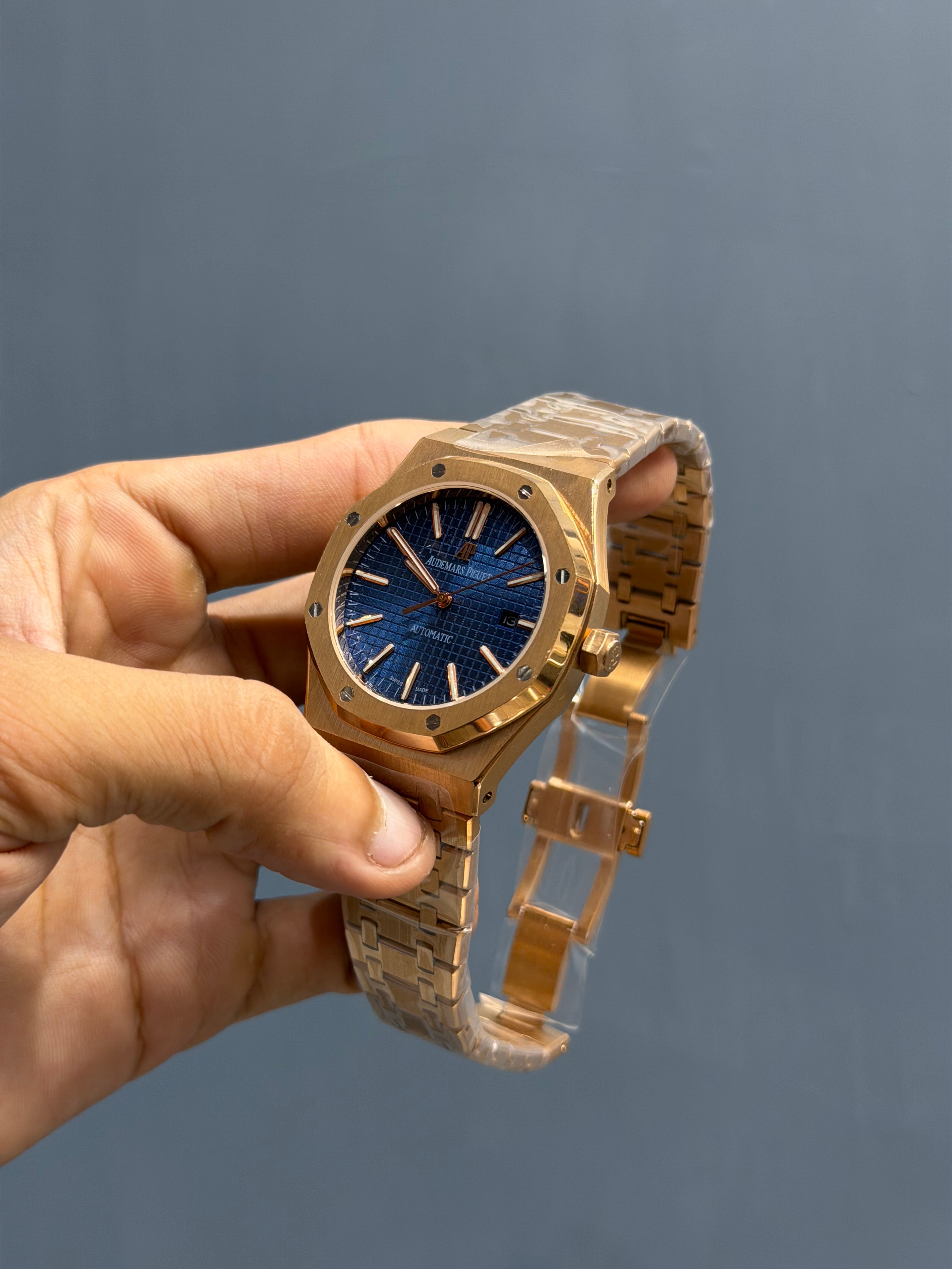 NEW COLLECTION ROSE WITH BLUE DIAL CHAIN WATCH FOR MEN