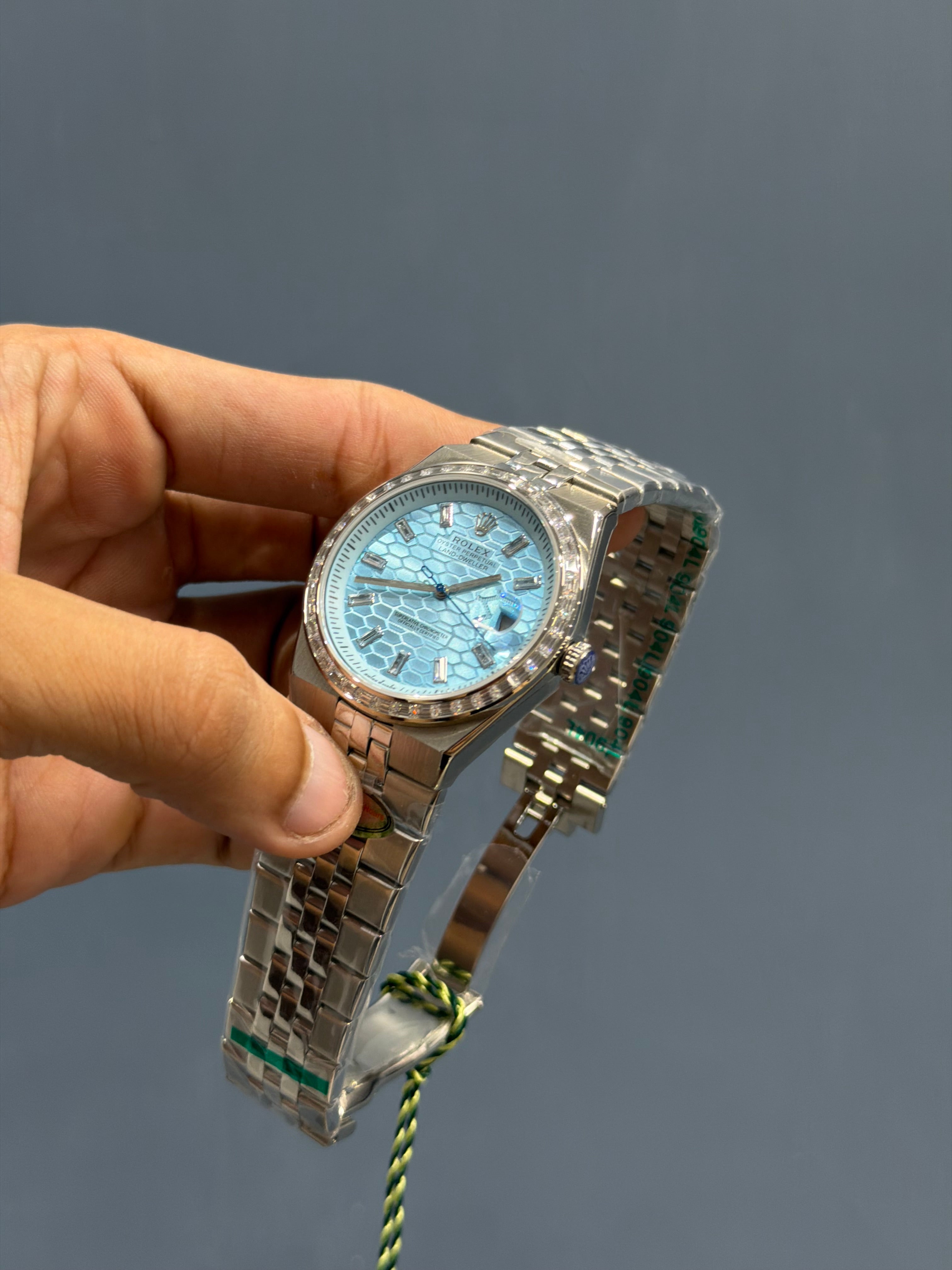 NEW COLLECTION LD 40 SILVER WITH TIFFANY BLUE DIAL STONE BEZEL AUTOMATIC WATCH OZ MADE