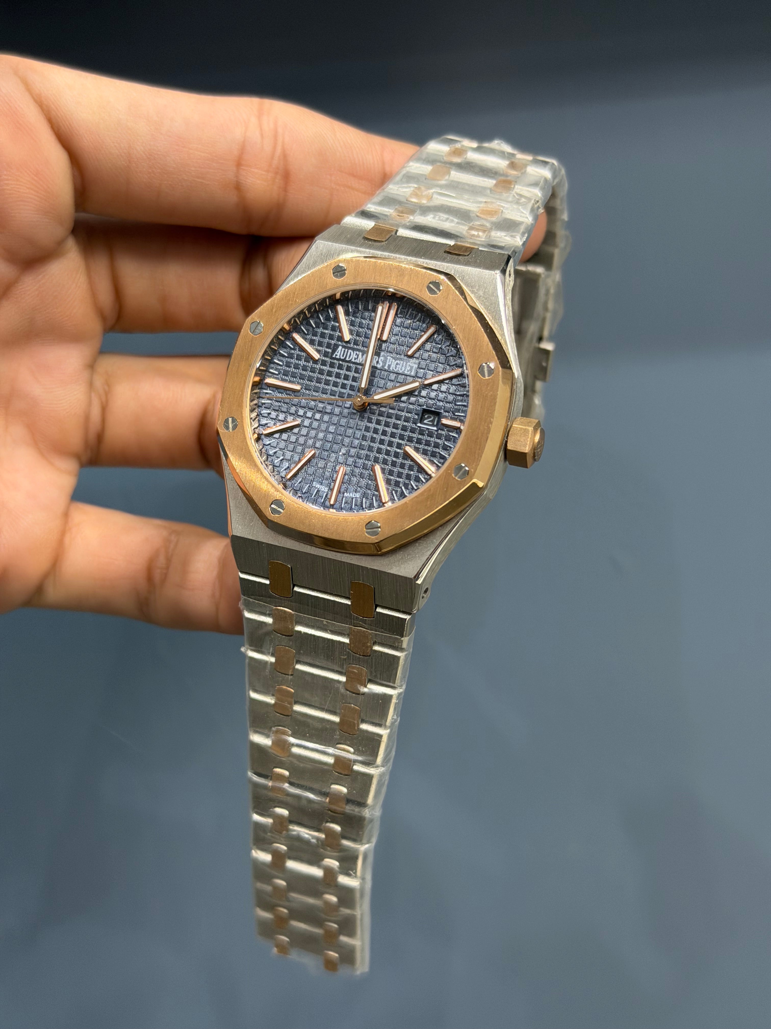 NEW COLLECTION ROSE TWOTONE WITH BLUE DIAL CHAIN WATCH FOR MEN