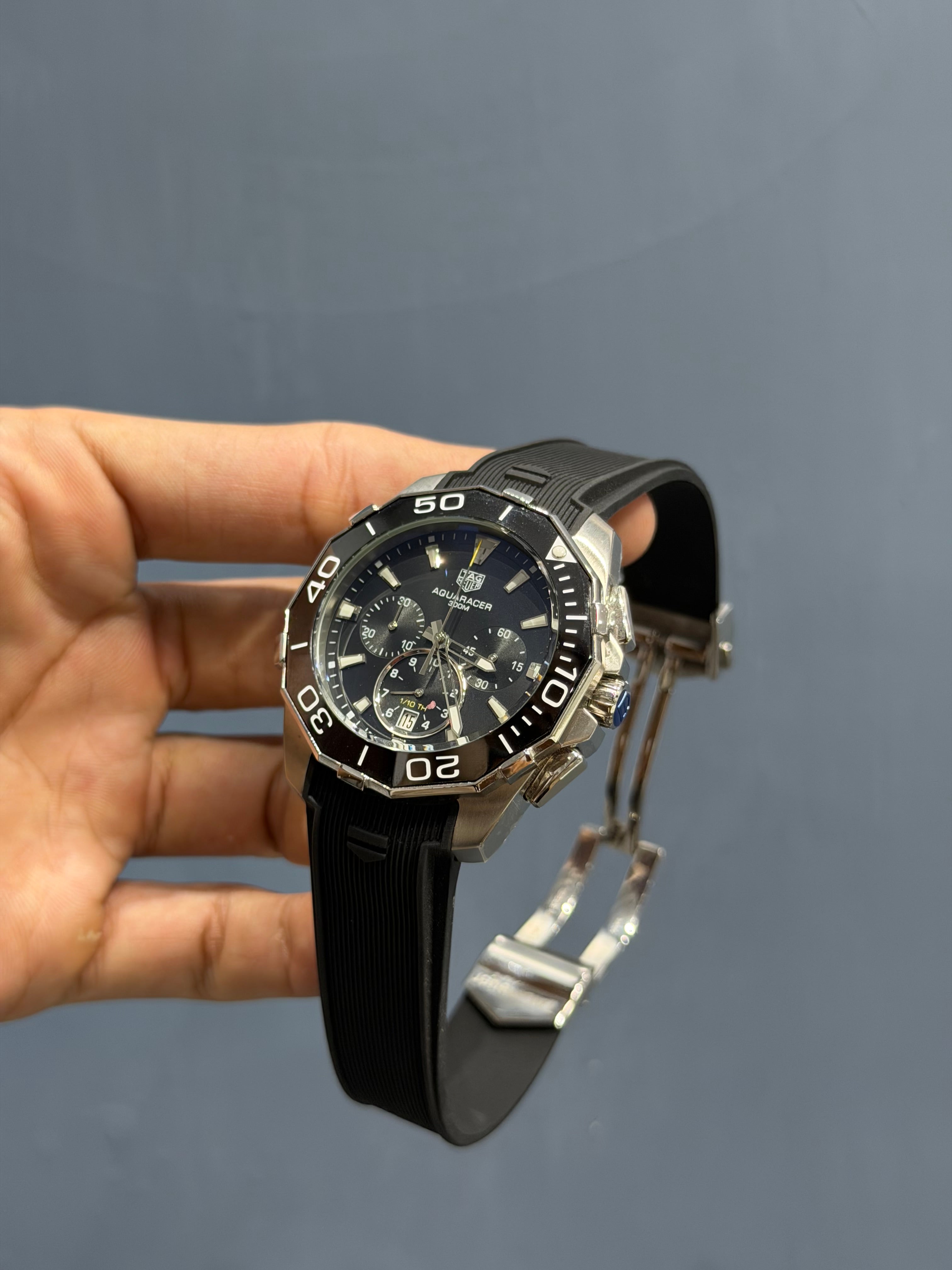 NEW COLLECTION CHRONOGRAPH SILVER CASE BLACK BEZEL & BLACK DIAL WITH RUBBER STRAP