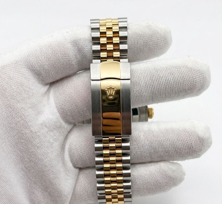 Rolex Datejust Style Luxury Watch – Two-Tone Gold & Silver, Black Dial & Diamond-Style Markers