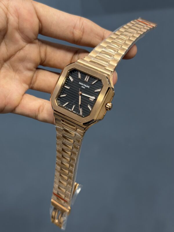 NEW COLLECTION ROSE CHAIN WITH BLACK DIAL QUARTZ WATCH