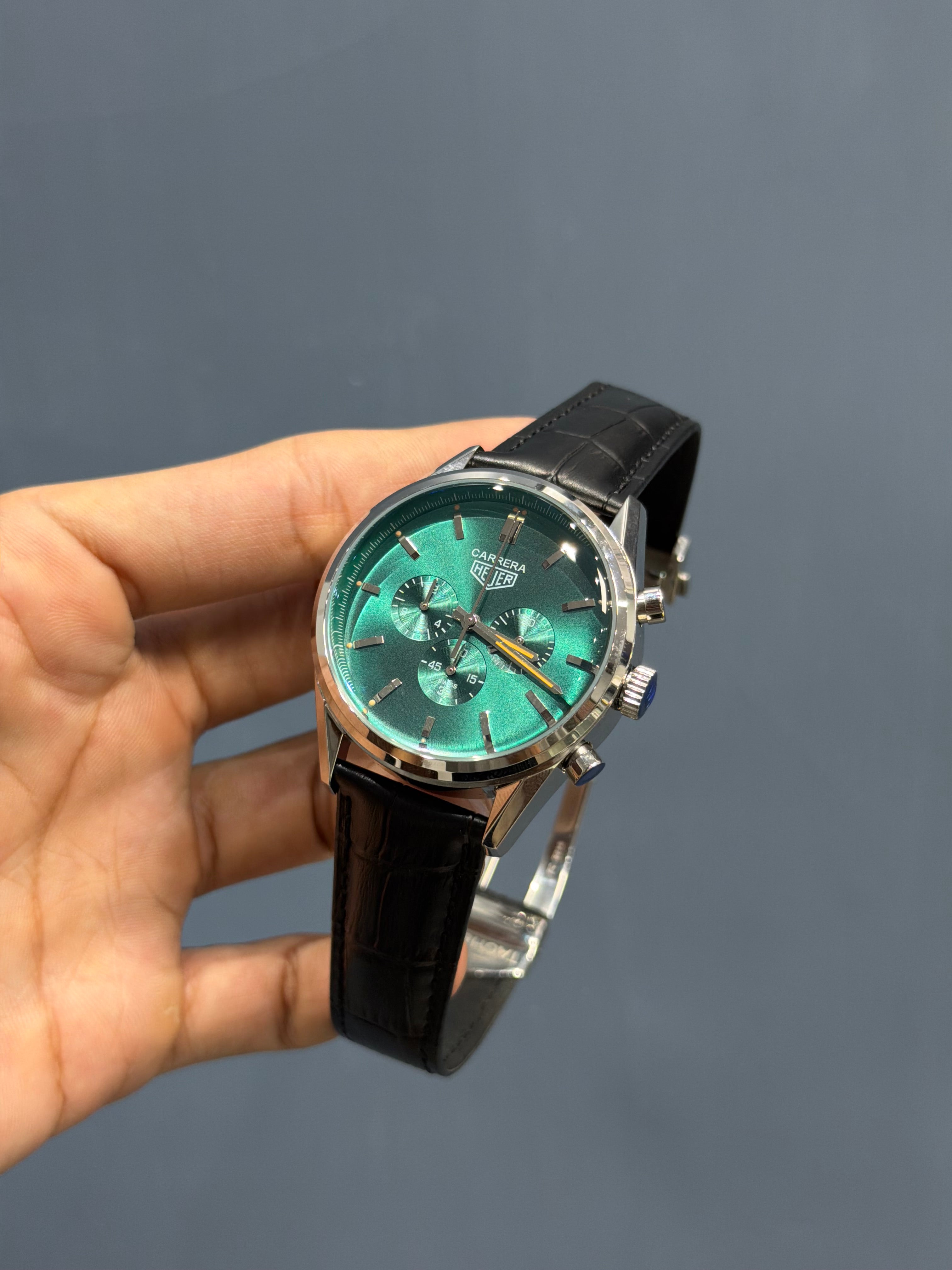 NEW COLLECTION CHRONOGRAPH SILVER CASE WITH GREEN DIAL WITH LEATHER STRAP