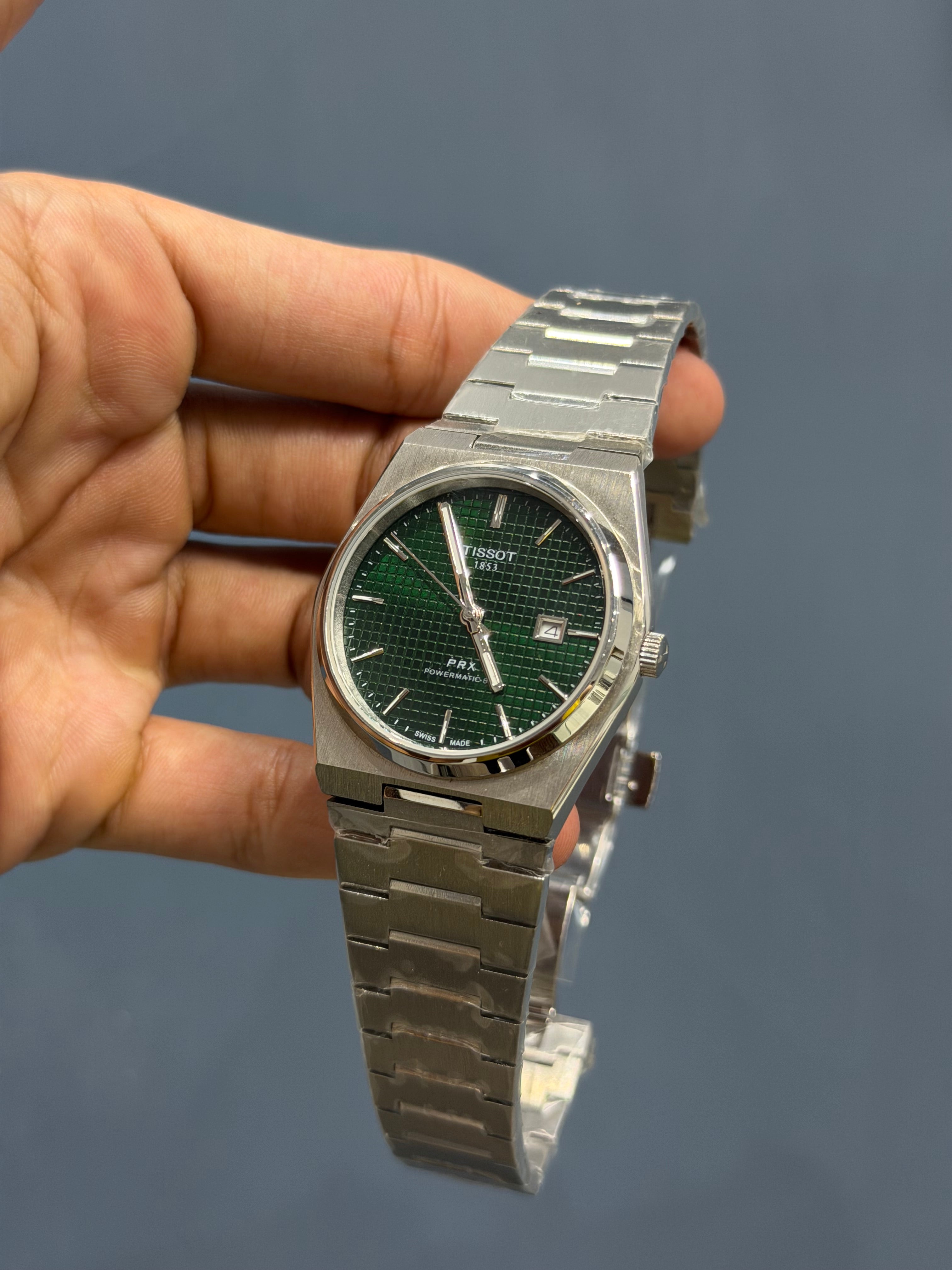 NEW COLLECTION SILVER WITH GREEN TEXTURED DIAL STAINLESS STEEL QUARTZ WATCH